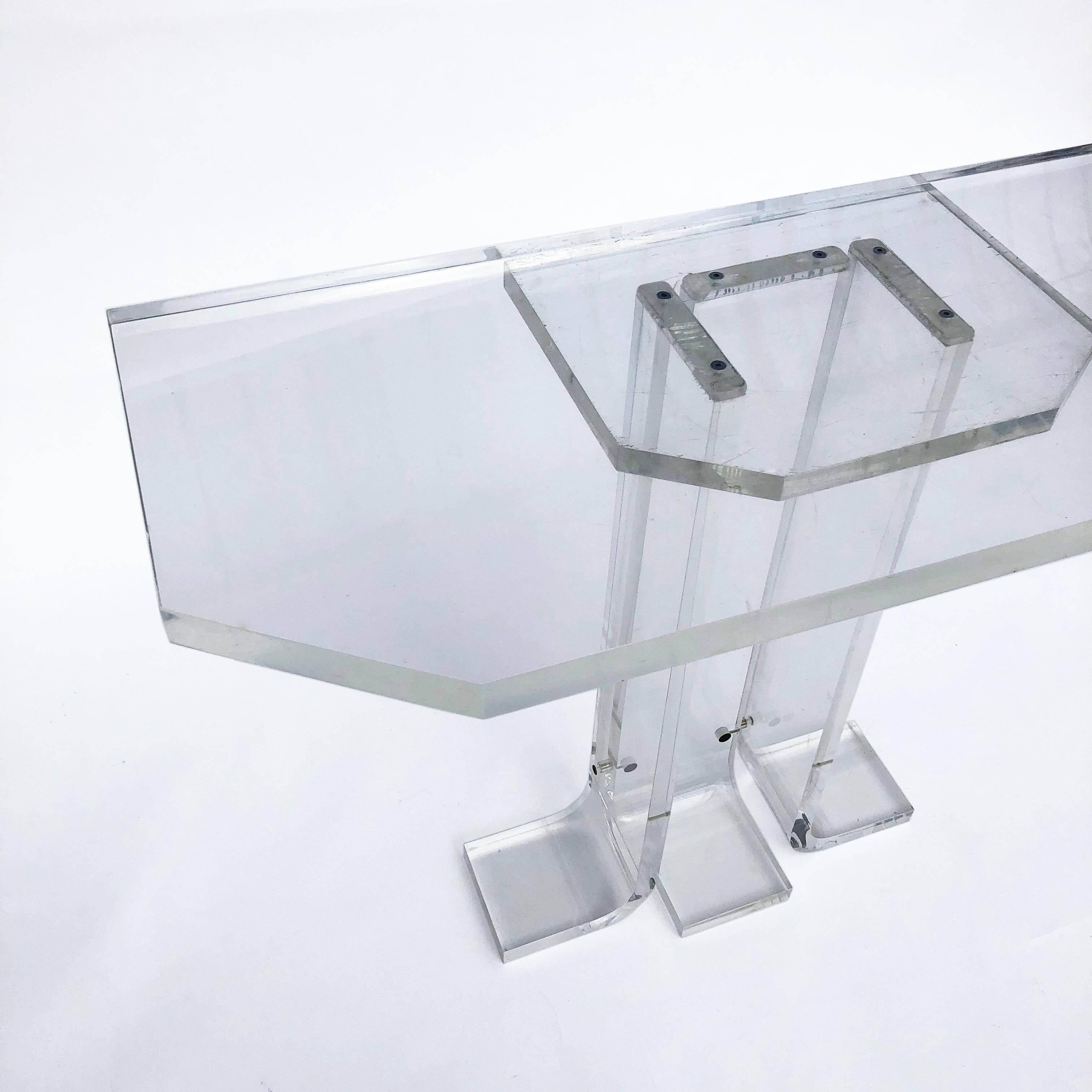 Lucite Console Table 1970s Hollywood Regency Vintage Acrylic Perspex postmodern  For Sale 3