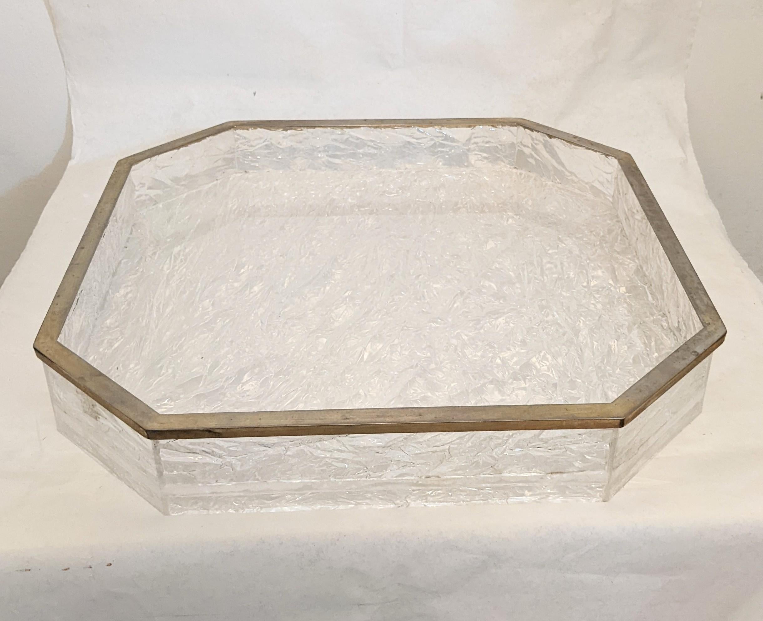 Lucite Crackled Ice Serving Tray, Willy Rizzo Style In Good Condition For Sale In Riverdale, NY