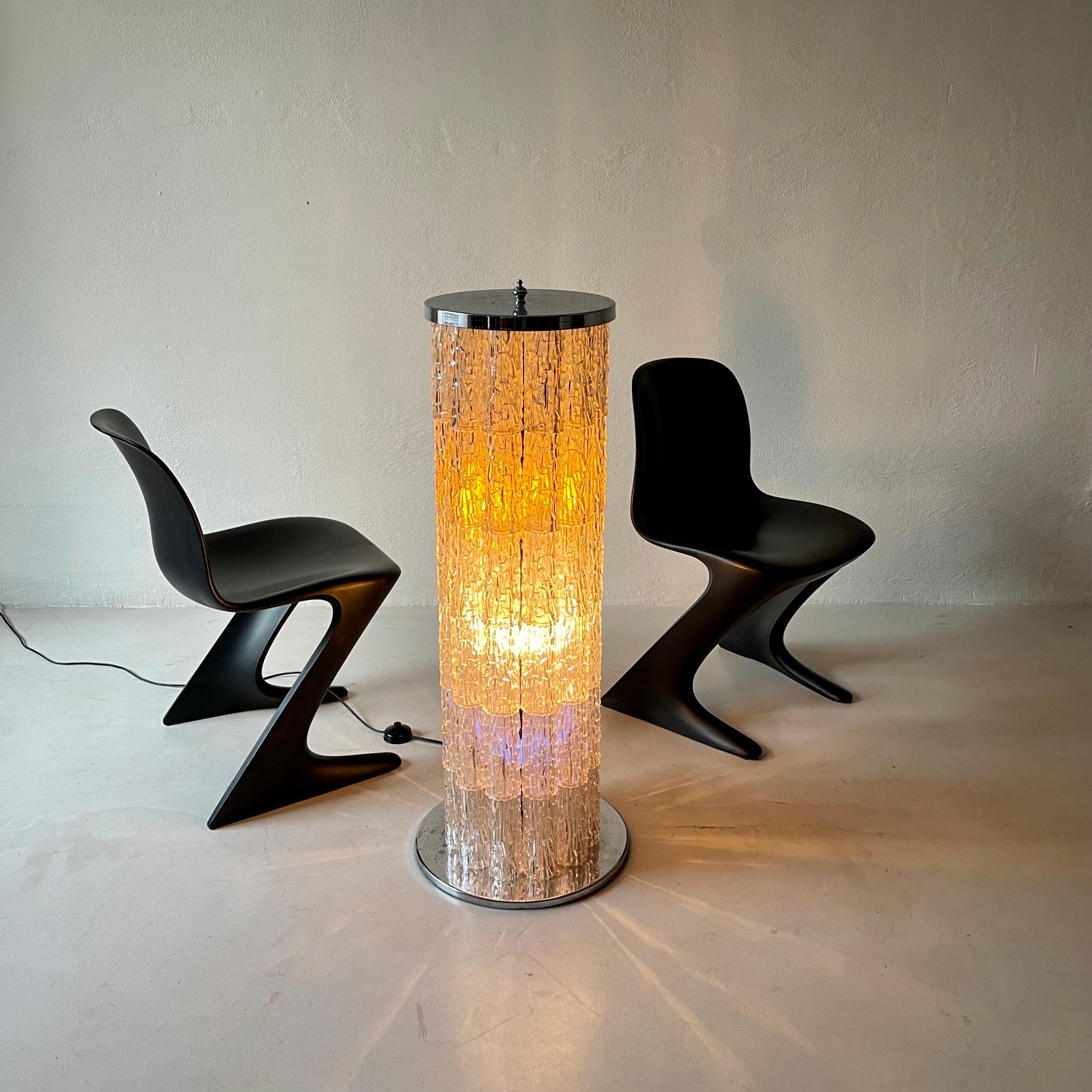 Lucite Floor Lamp, Italy, 1970s For Sale 7