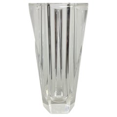 Vaso da fiori in lucite degli anni '70 di Charles Hollis Jones