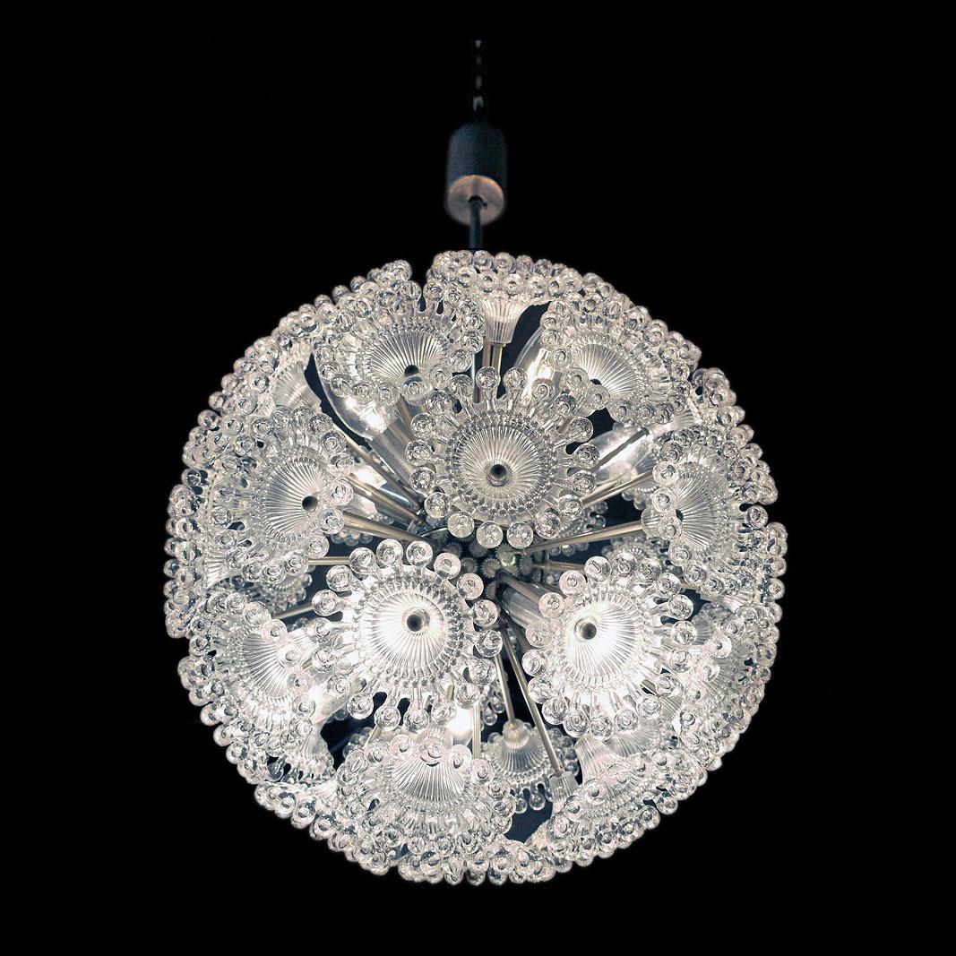 Mid-Century Modern Lucite Flowers Sputnik Chandelier Dandelion Clock, 1960s