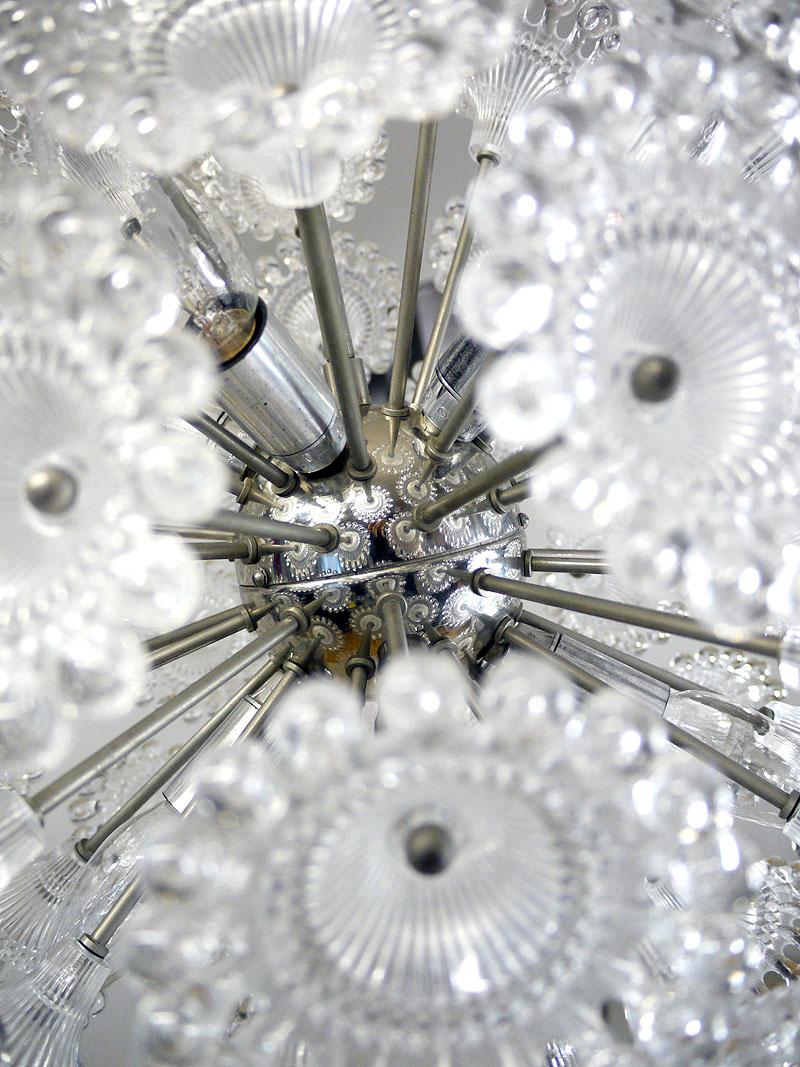 Lucite Flowers Sputnik Chandelier Dandelion Clock, 1960s 2