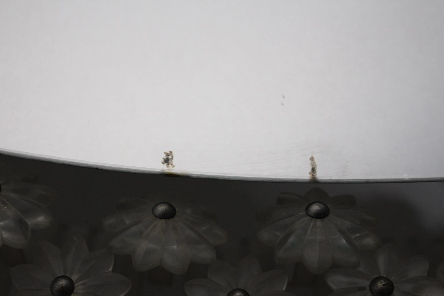Specchio da parete retroilluminato vintage con fiori di lucite Mid-Century Modern Emil Stejnar 1950s in vendita 5