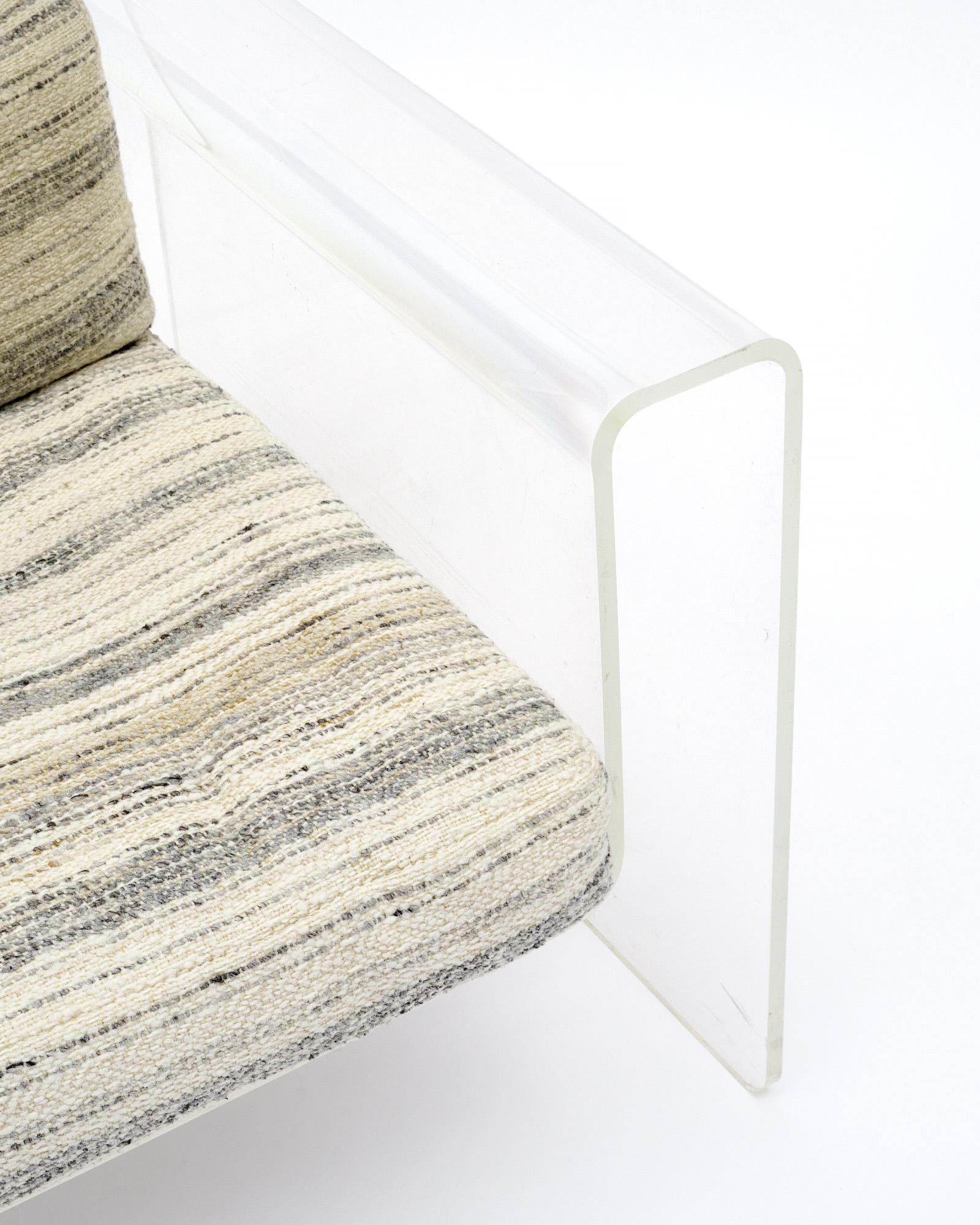 Mid-Century Modern Lucite French Mid-Century Armchair For Sale