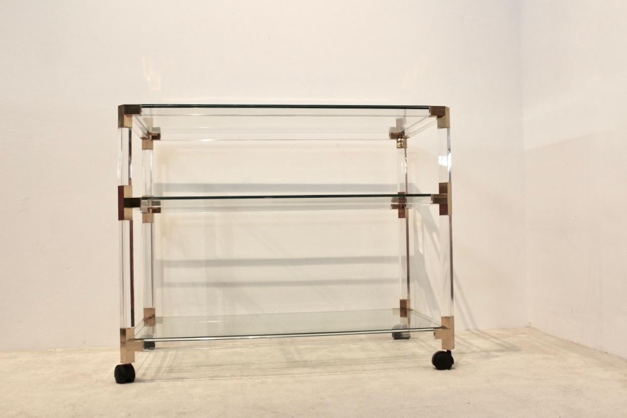 Lucite and Gold French Barcart, 1970s In Good Condition In Voorburg, NL