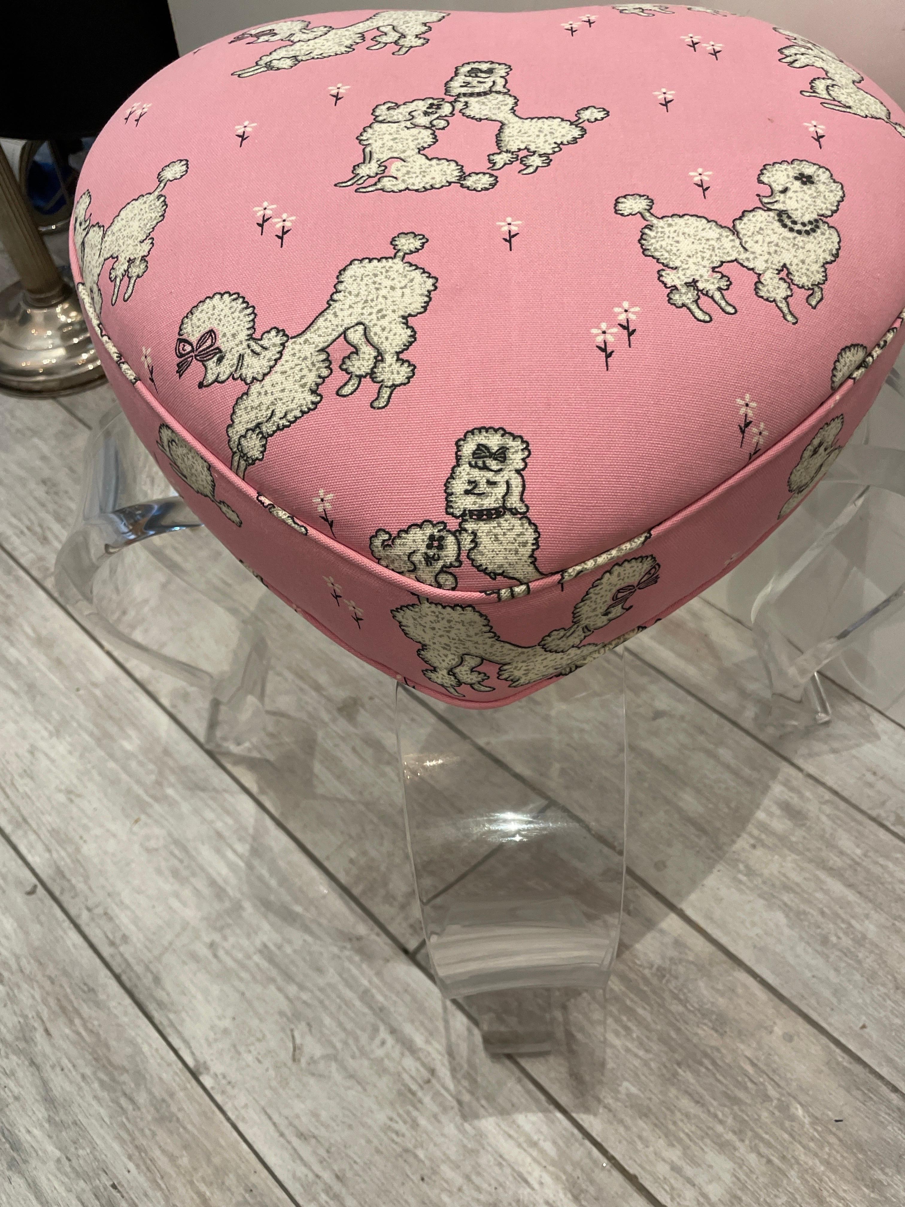 Lucite Heart Shaped Swivel Vanity Stool en vente 2