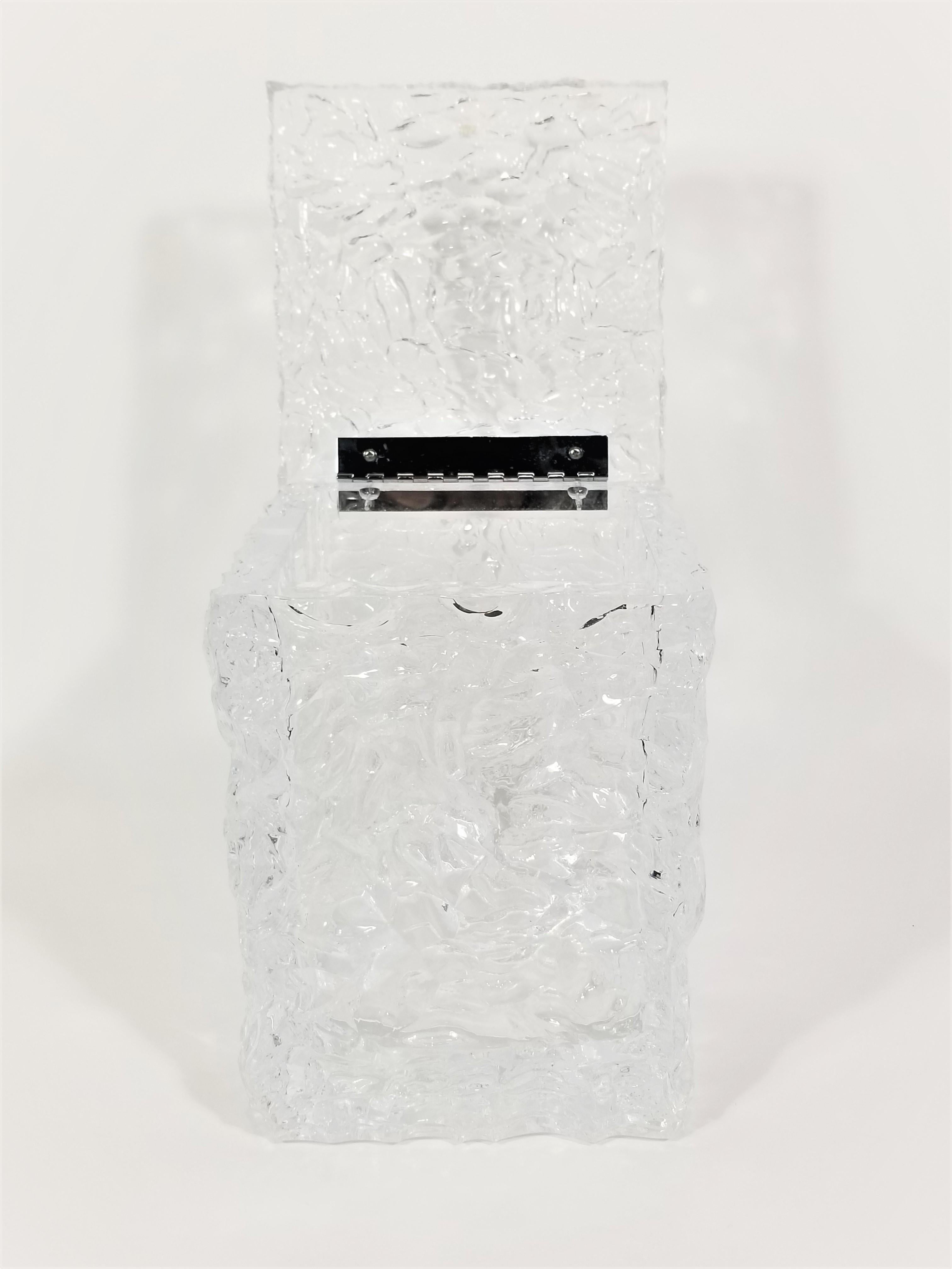 Lucite Ice Bucket Midcentury Brutalist Design  In Excellent Condition For Sale In New York, NY