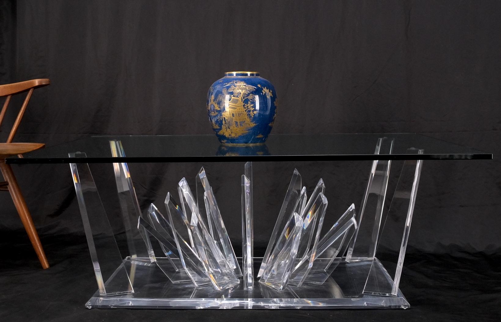 Table basse en Lucite 