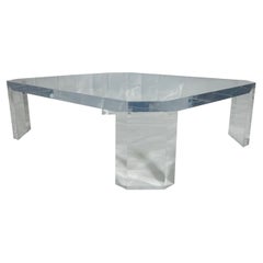 Couch- und Cocktailtische