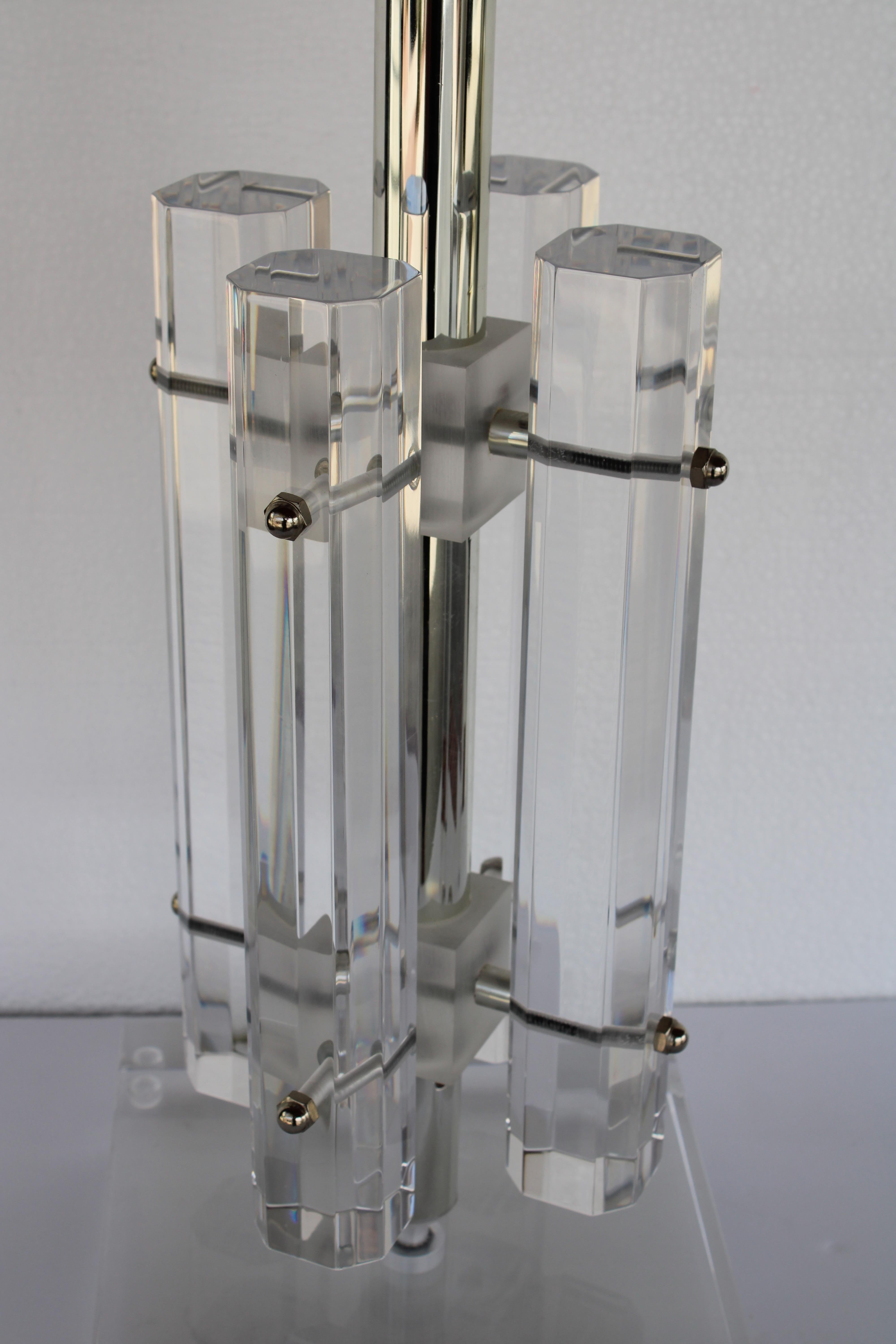 Lucite Lamp by Astrolite for the Ritts Company, Los Angeles, CA For Sale 3