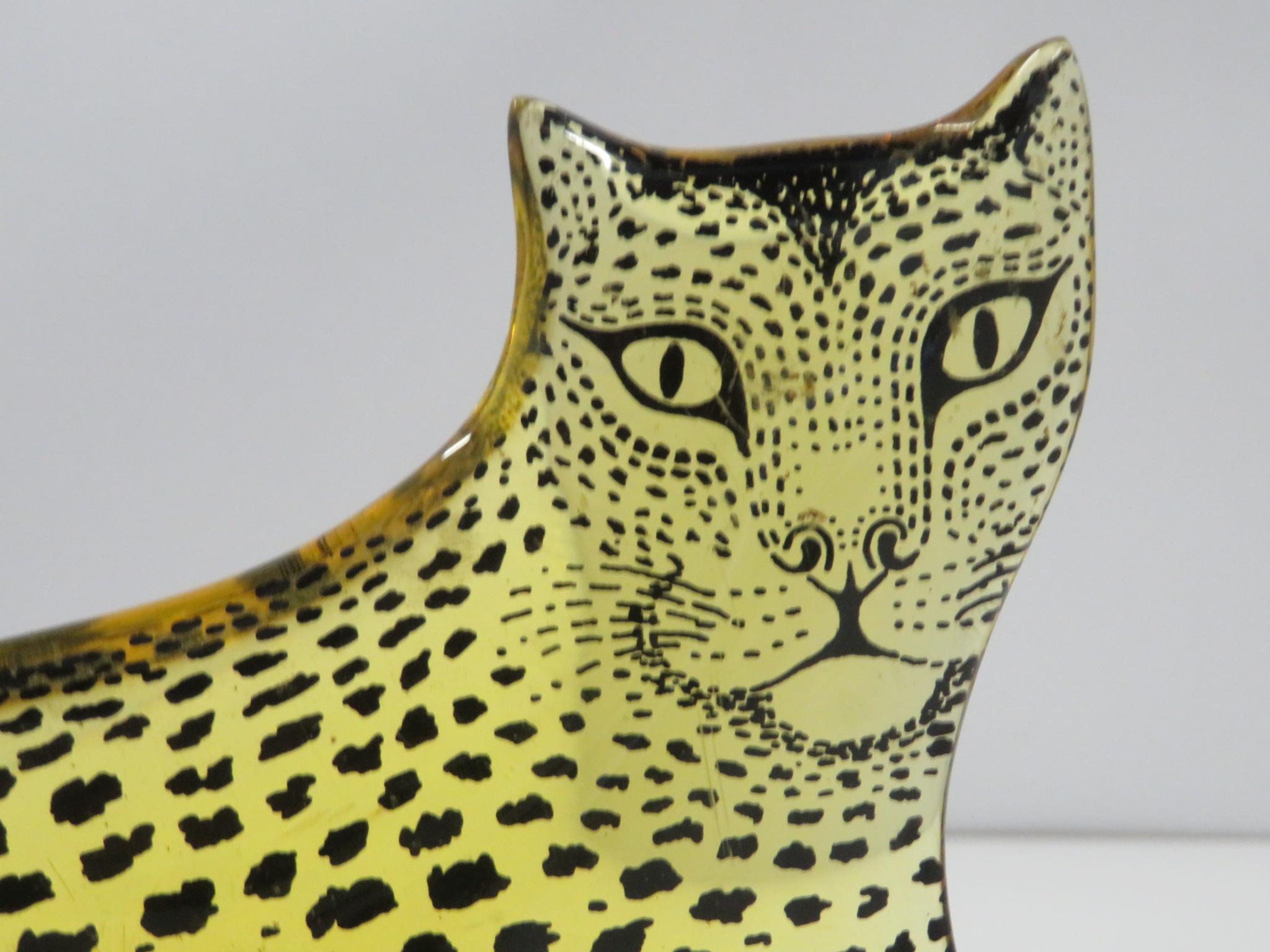 Lucite Leopard Sculpture by Abraham Palatnik Brazil from the Artemis Collection In Good Condition In Miami, FL