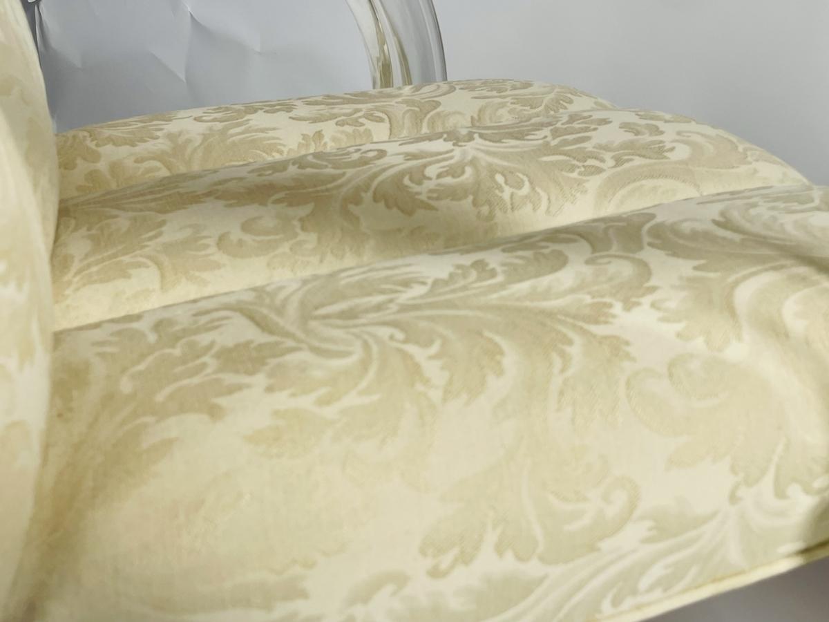 Fauteuil de salon et pouf en Lucite de Charles Hollis Jones, collection Waterfall en vente 8