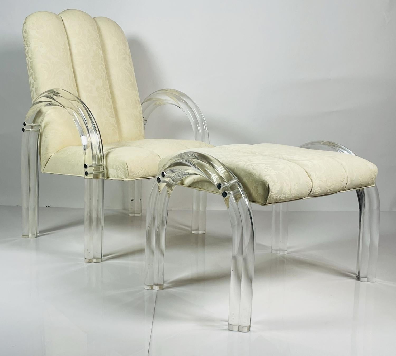 Fauteuil de salon et pouf en Lucite de Charles Hollis Jones, collection Waterfall Bon état - En vente à Los Angeles, CA