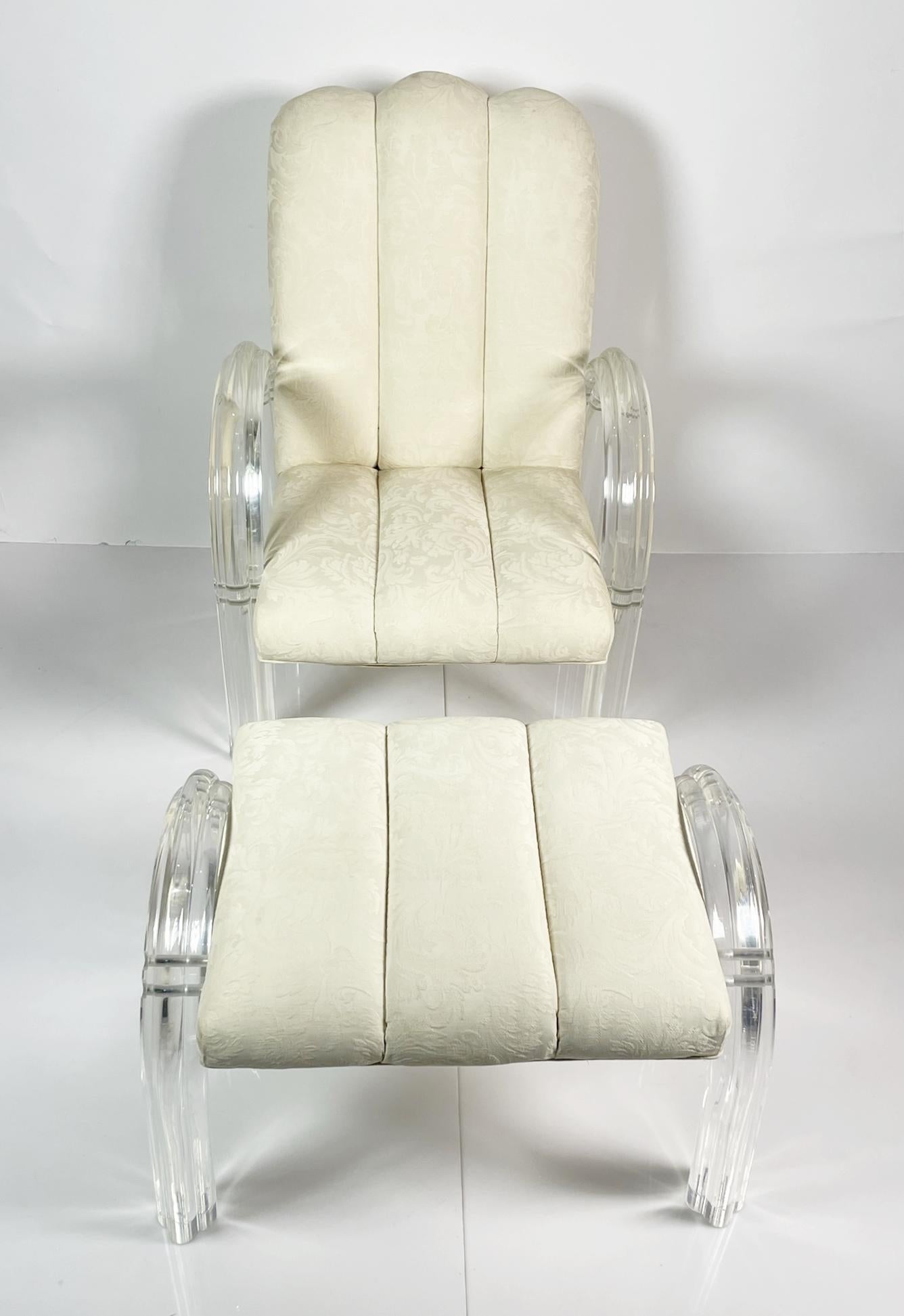 Tissu Fauteuil de salon et pouf en Lucite de Charles Hollis Jones, collection Waterfall en vente