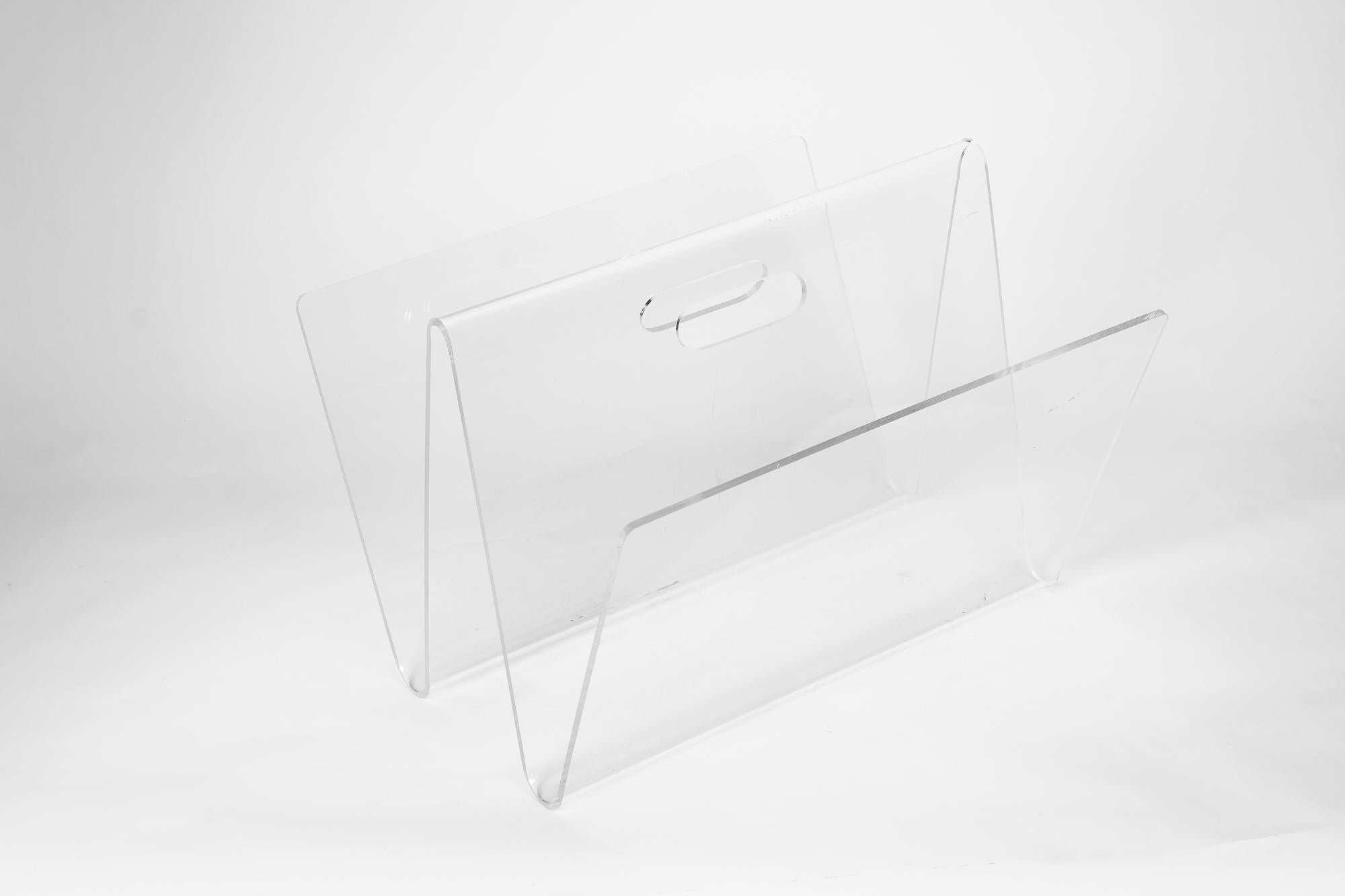 Mid-Century Modern Lucite News Paper Stand, Italy, circa 1970s For Sale