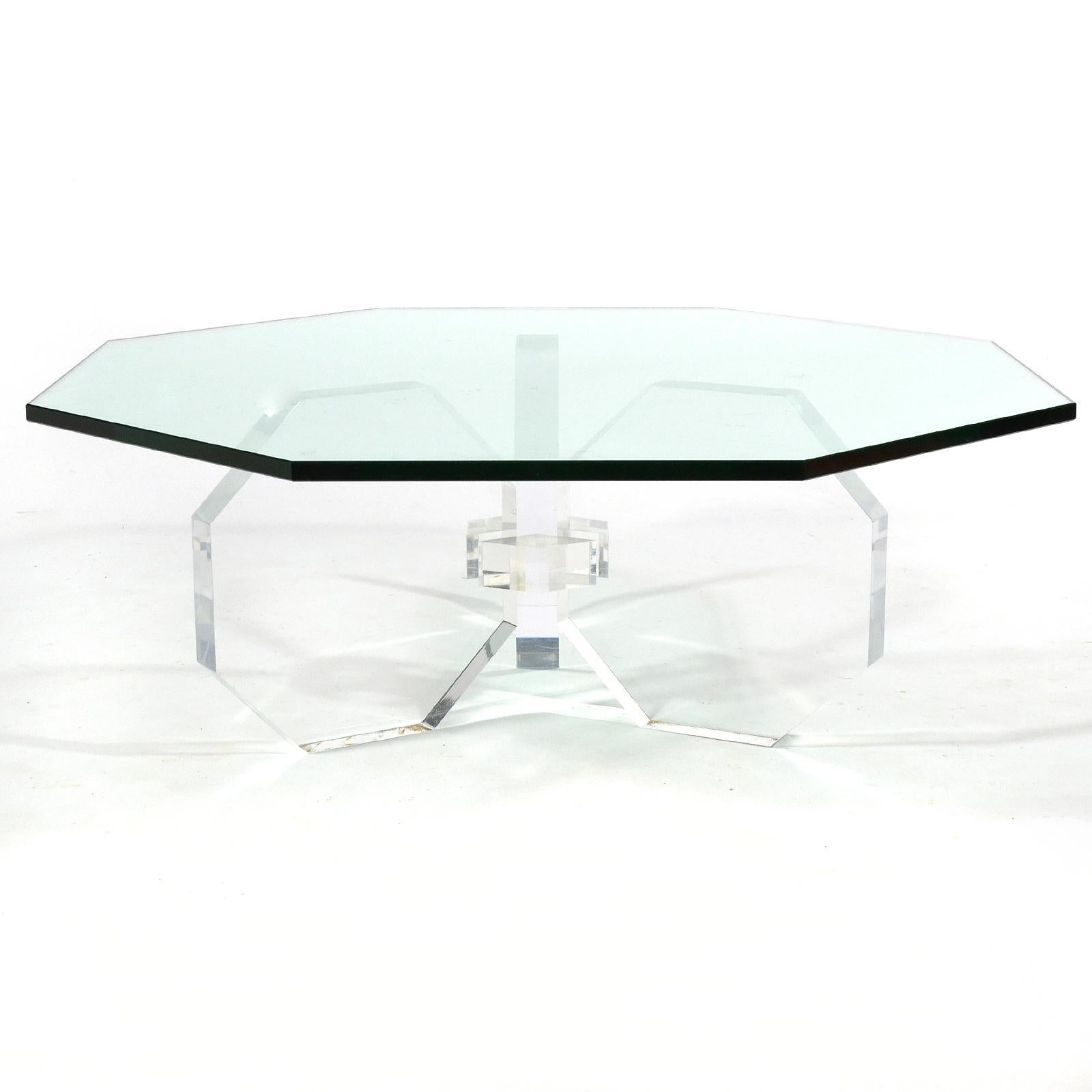 Late 20th Century Lucite Octagonal Form Coffee Table For Sale