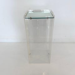 Pedestal Lucite