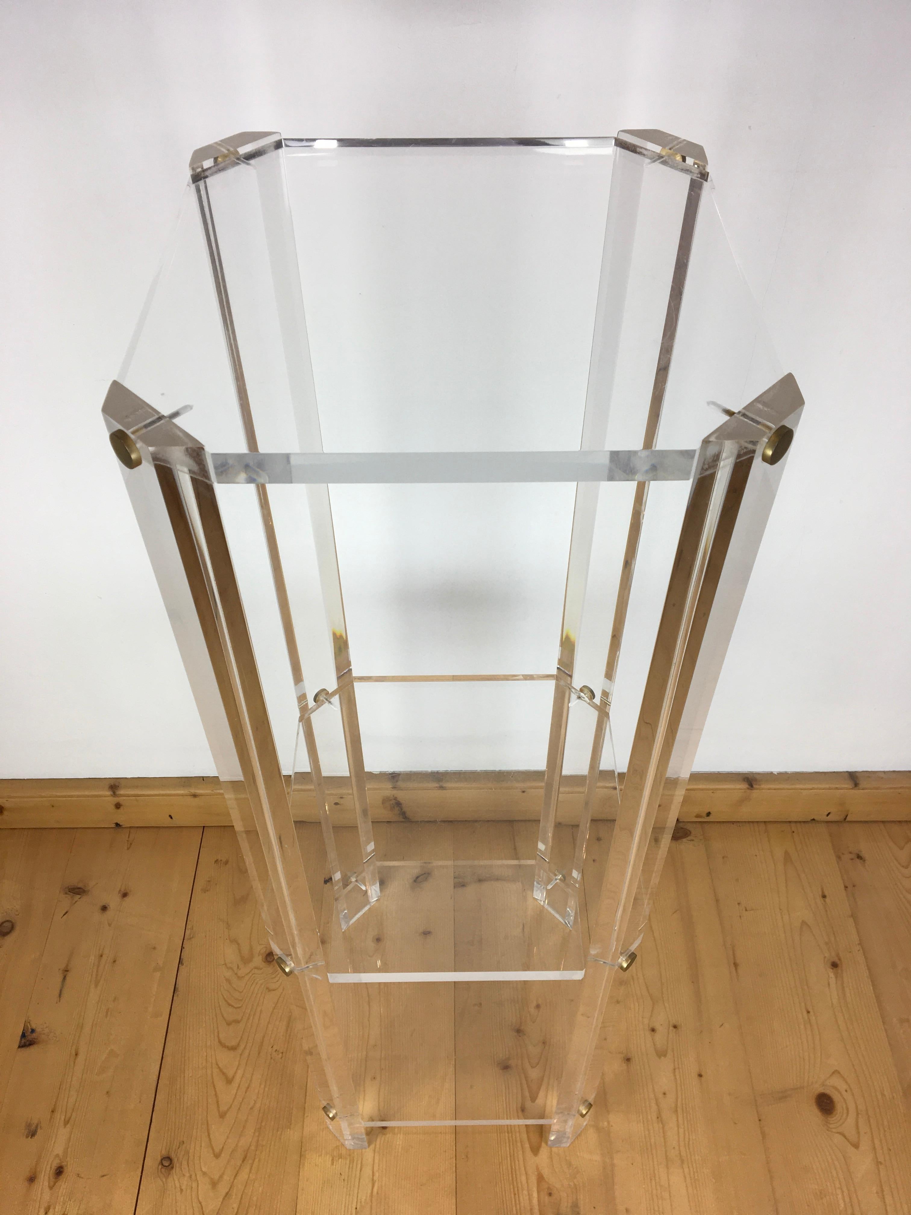 Lucite Pedestal with Canted Corners, 1970s For Sale 4