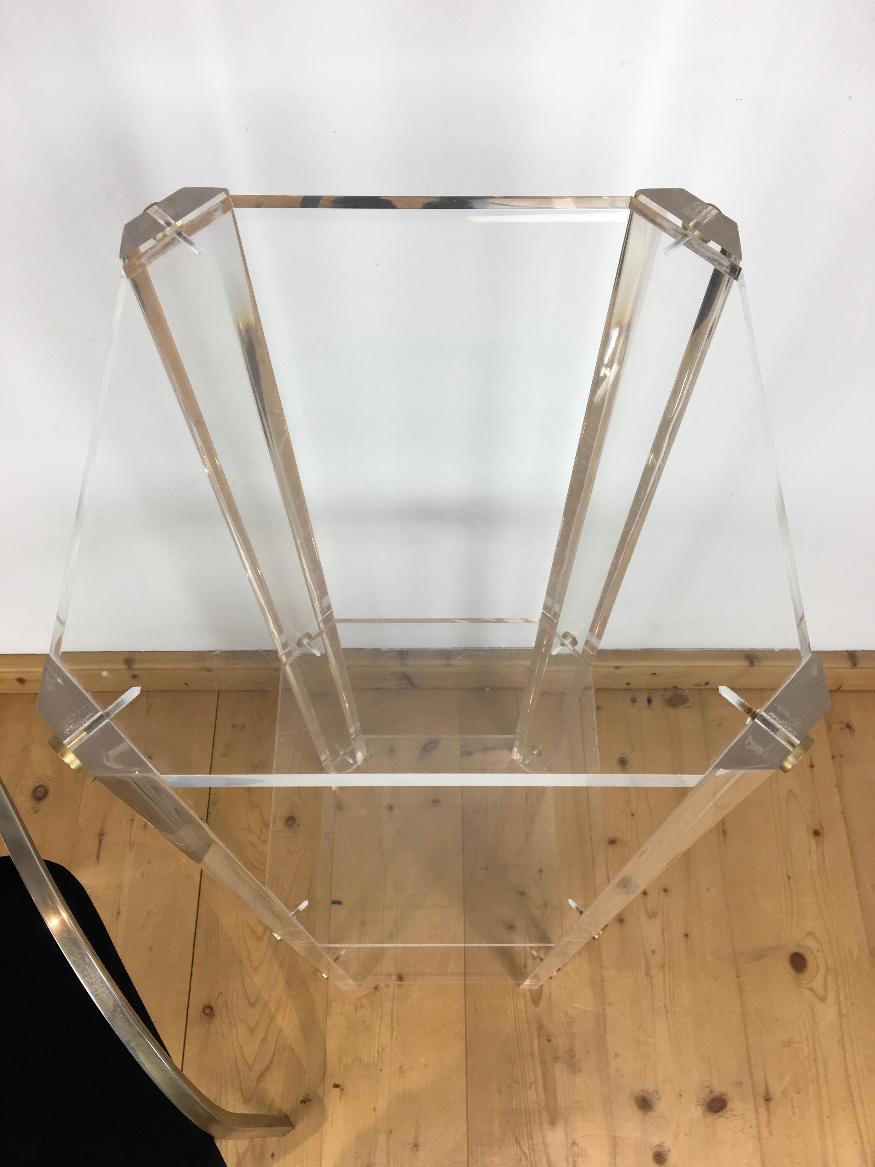 Lucite Pedestal with Canted Corners, 1970s For Sale 5