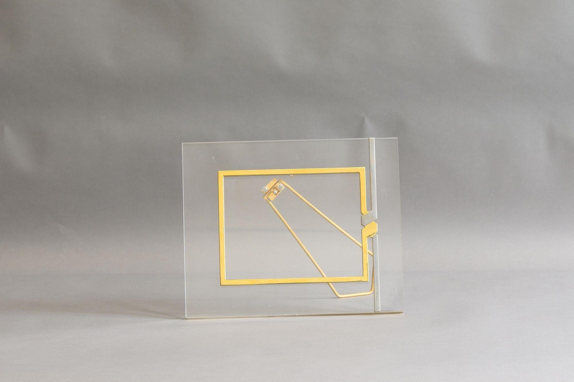 Français Cadre en Lucite en vente