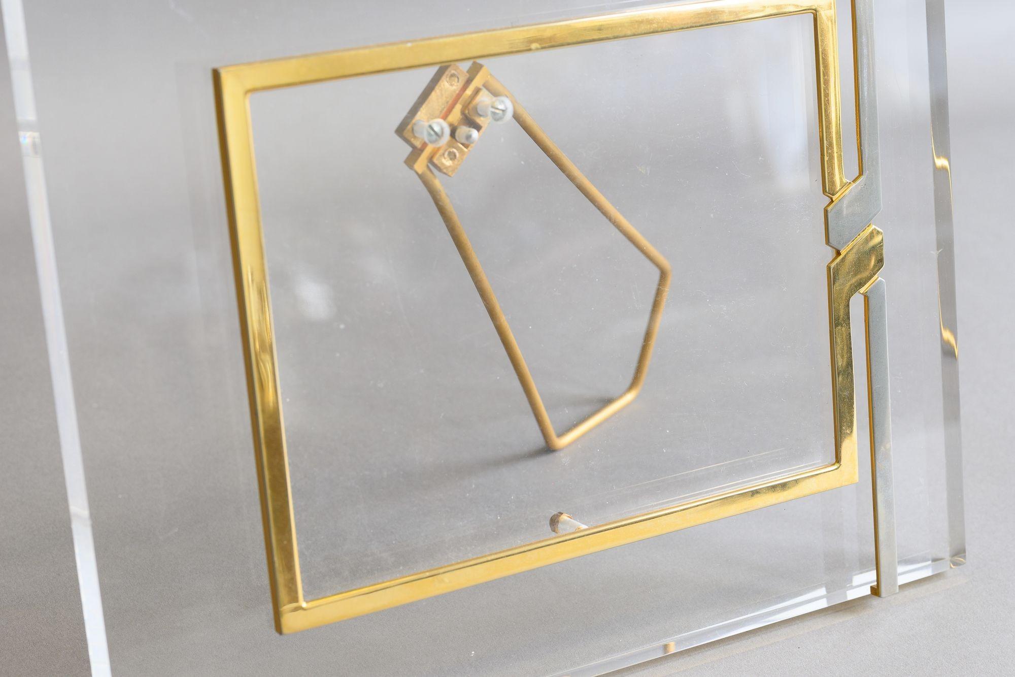 Fin du 20e siècle Cadre en Lucite en vente