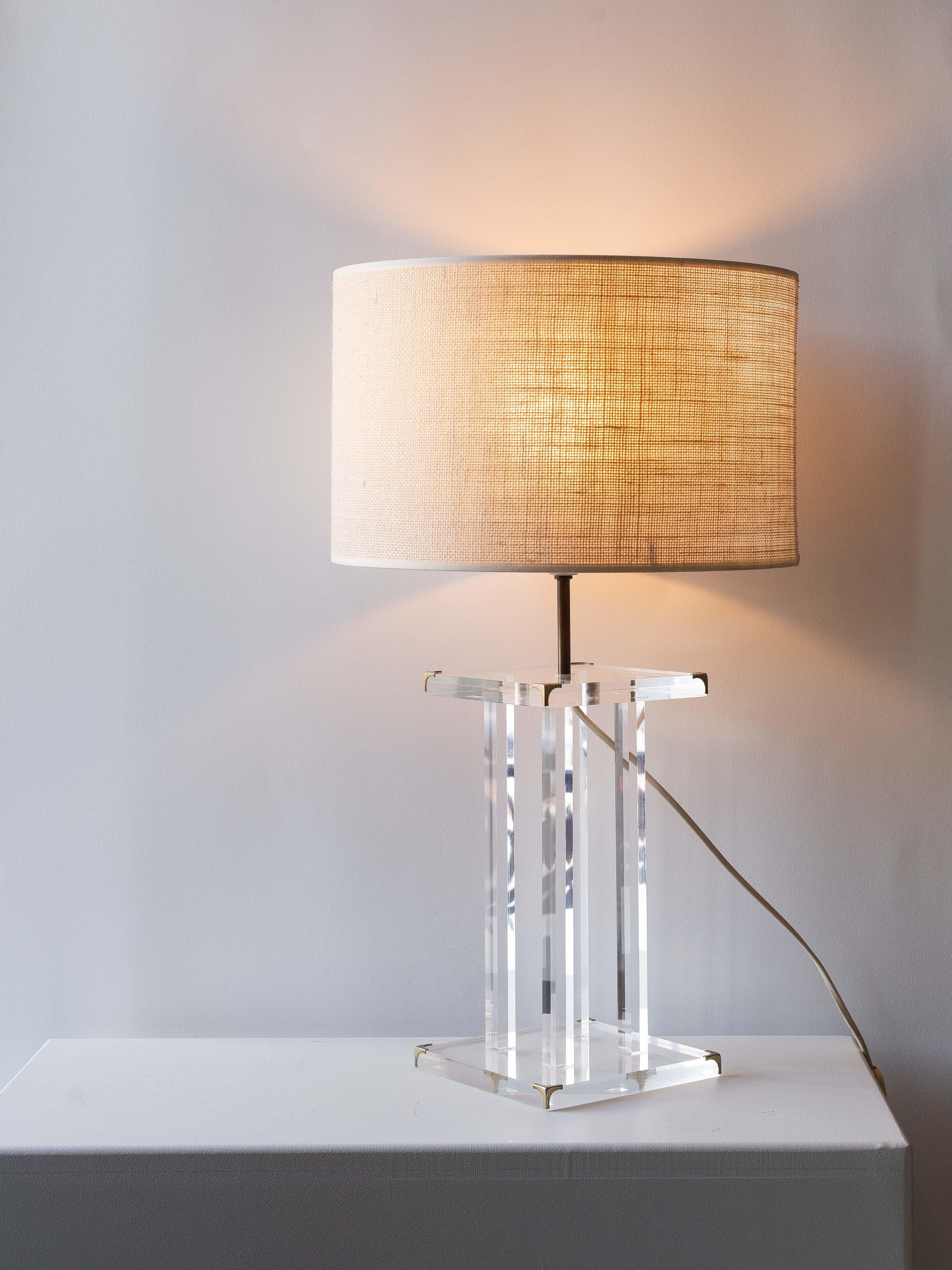 Plexiglass Table Lamp by David Lange for Roche Bobois 1970s In Good Condition In ROUEN, Normandie