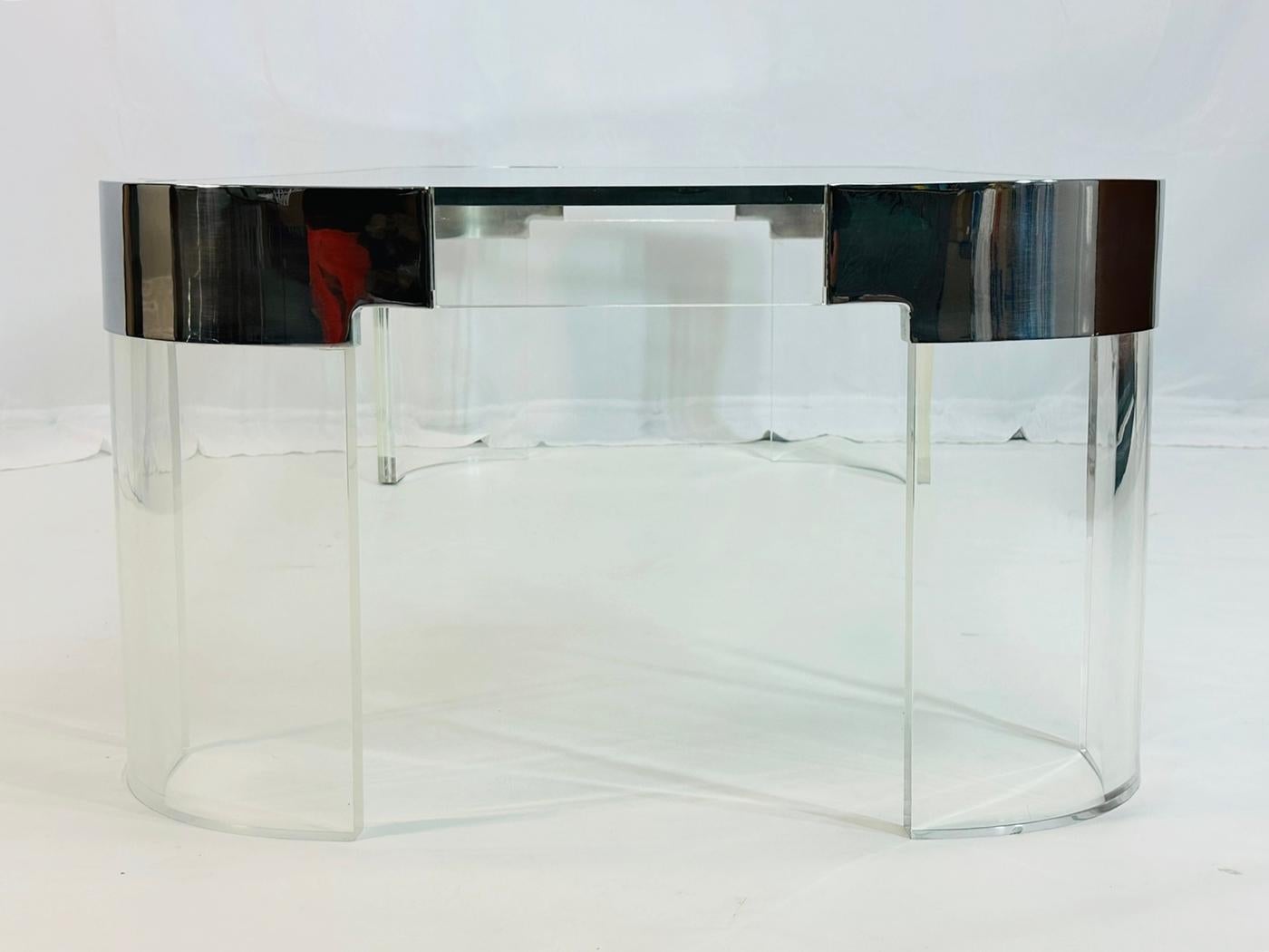 Fin du 20e siècle Table basse en Lucite et nickel poli par Charles Hollis Jones en vente