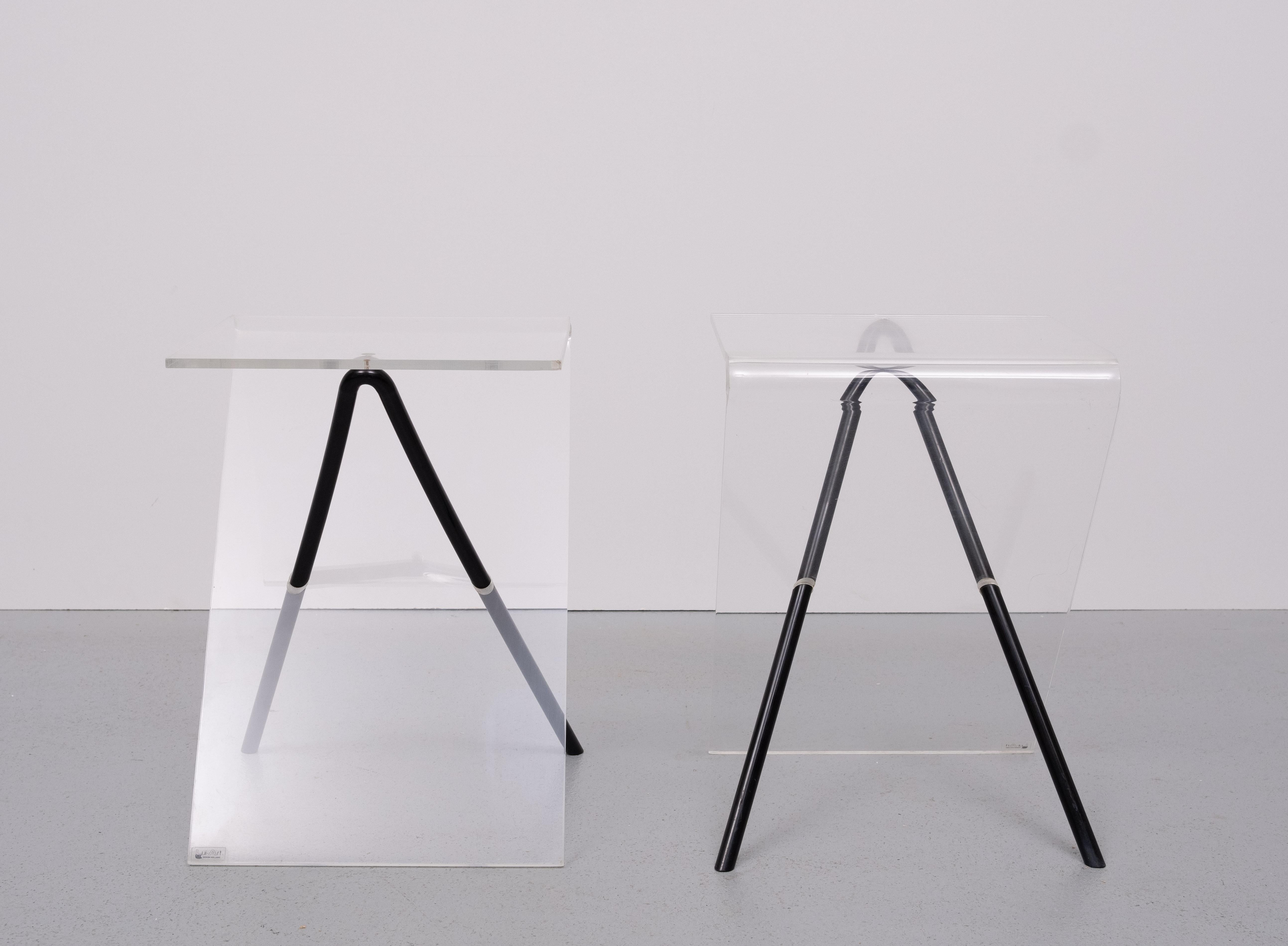 Fin du 20e siècle Tables d'appoint post-modernes Lucite  par  Lui Art/One Design/One Design  1980s en vente