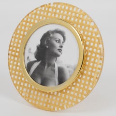 Cornice in lucite, rattan e metallo dorato, Italia, anni '70