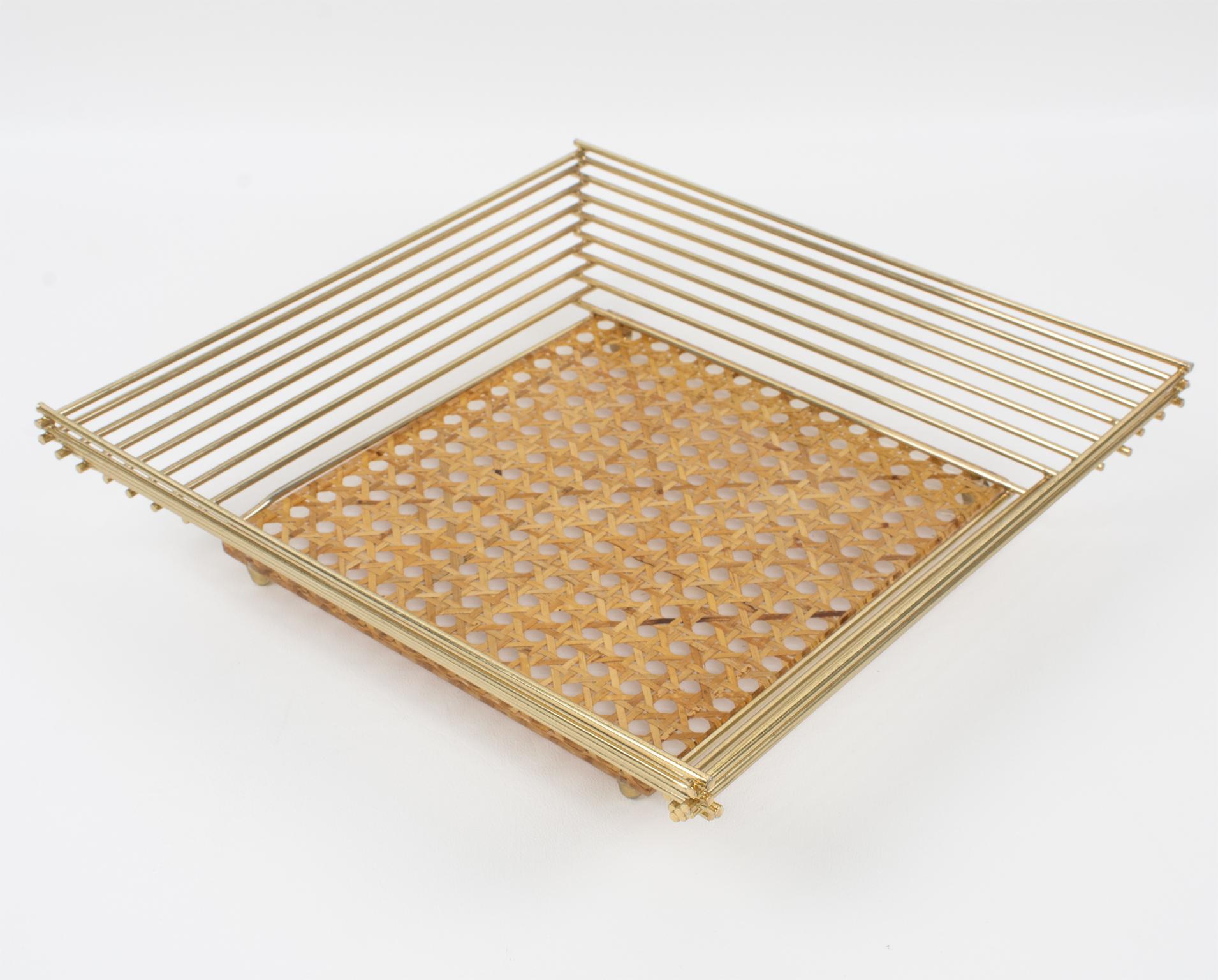 Italian Lucite, Rattan or Wicker and Brass Barware Serving Tray, Italy 1970s For Sale