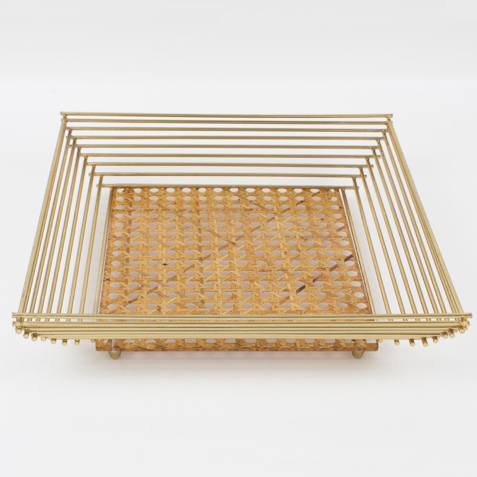 Lucite, Rattan or Wicker and Brass Barware Serving Tray, Italy 1970s In Good Condition For Sale In Atlanta, GA