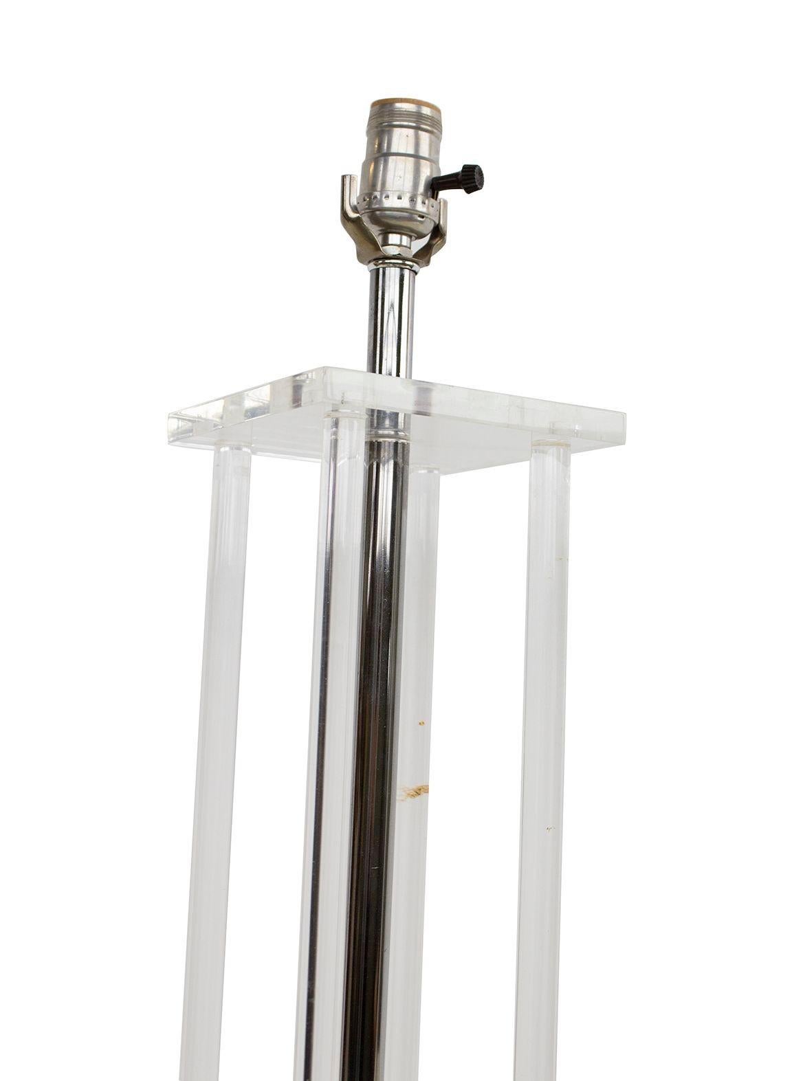 Mid-Century Modern Lucite Rod Table Lamp For Sale