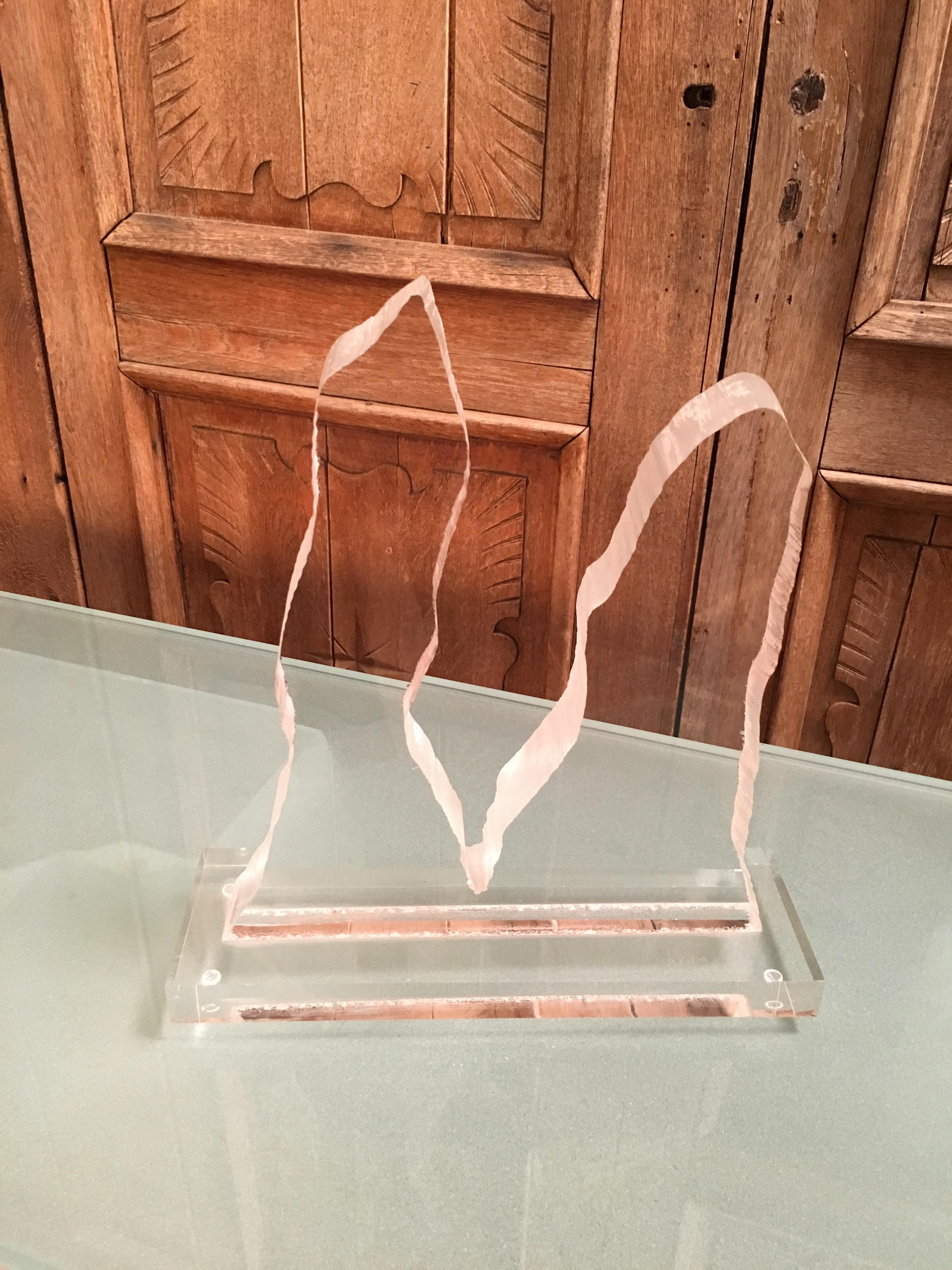 Lucite Sculpture Signed Vaham 88 In Good Condition For Sale In Denton, TX
