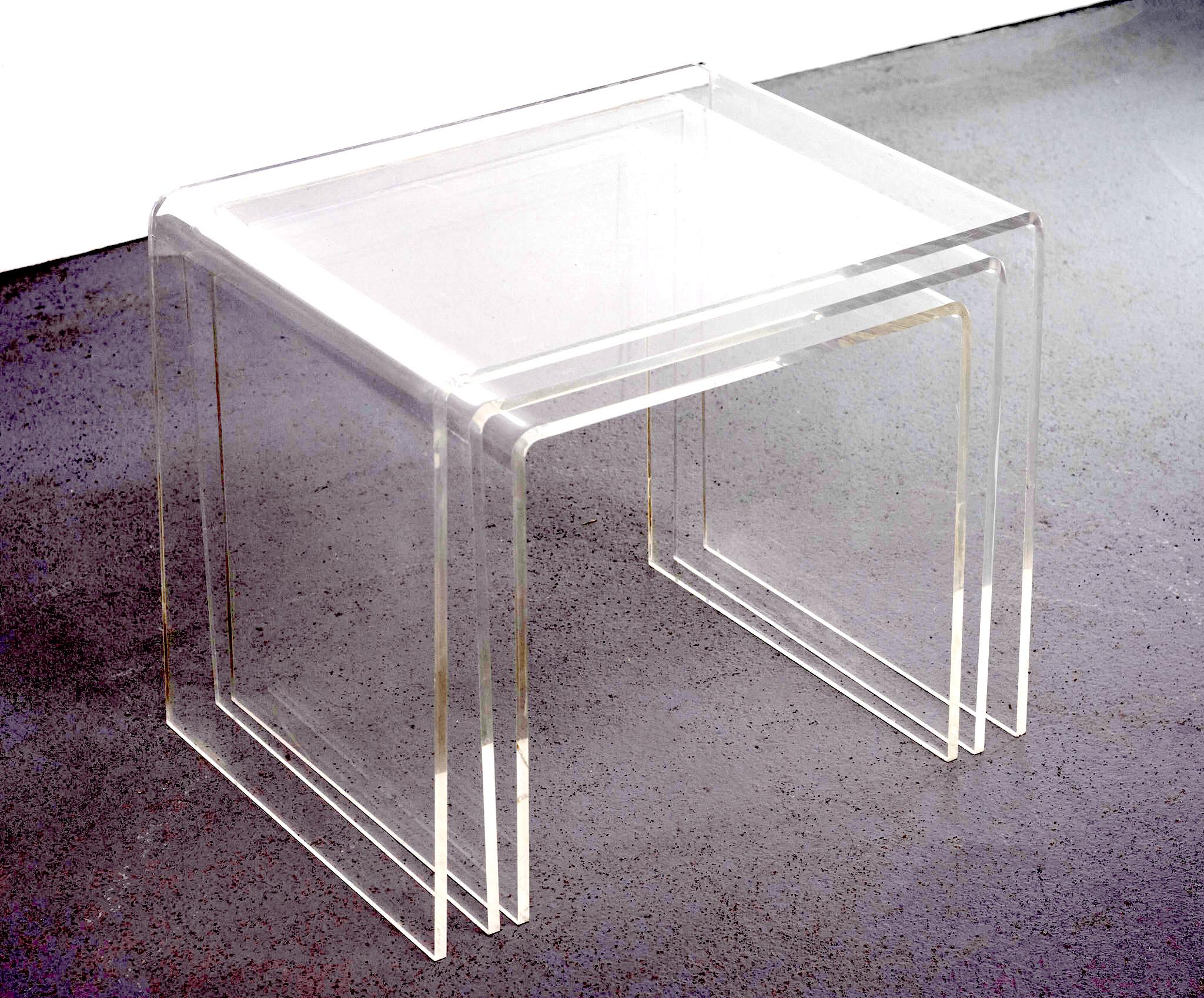 Lucite-Set Schachteltische, 1970er Jahre, Frankreich im Angebot 7