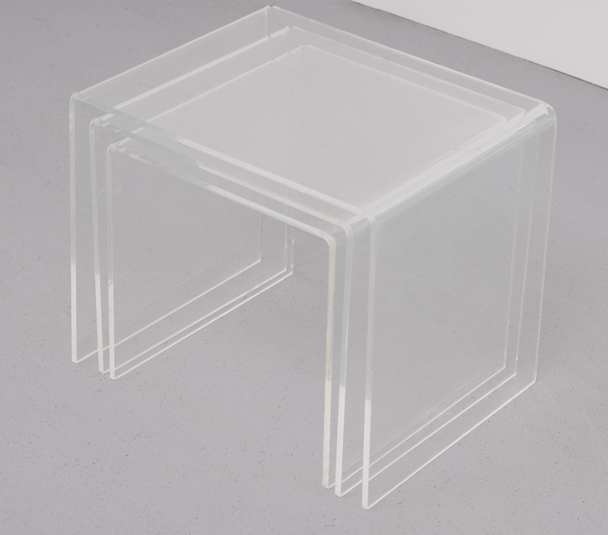 Lucite Set Nesting Tables, 1970s, France In Good Condition For Sale In Den Haag, NL