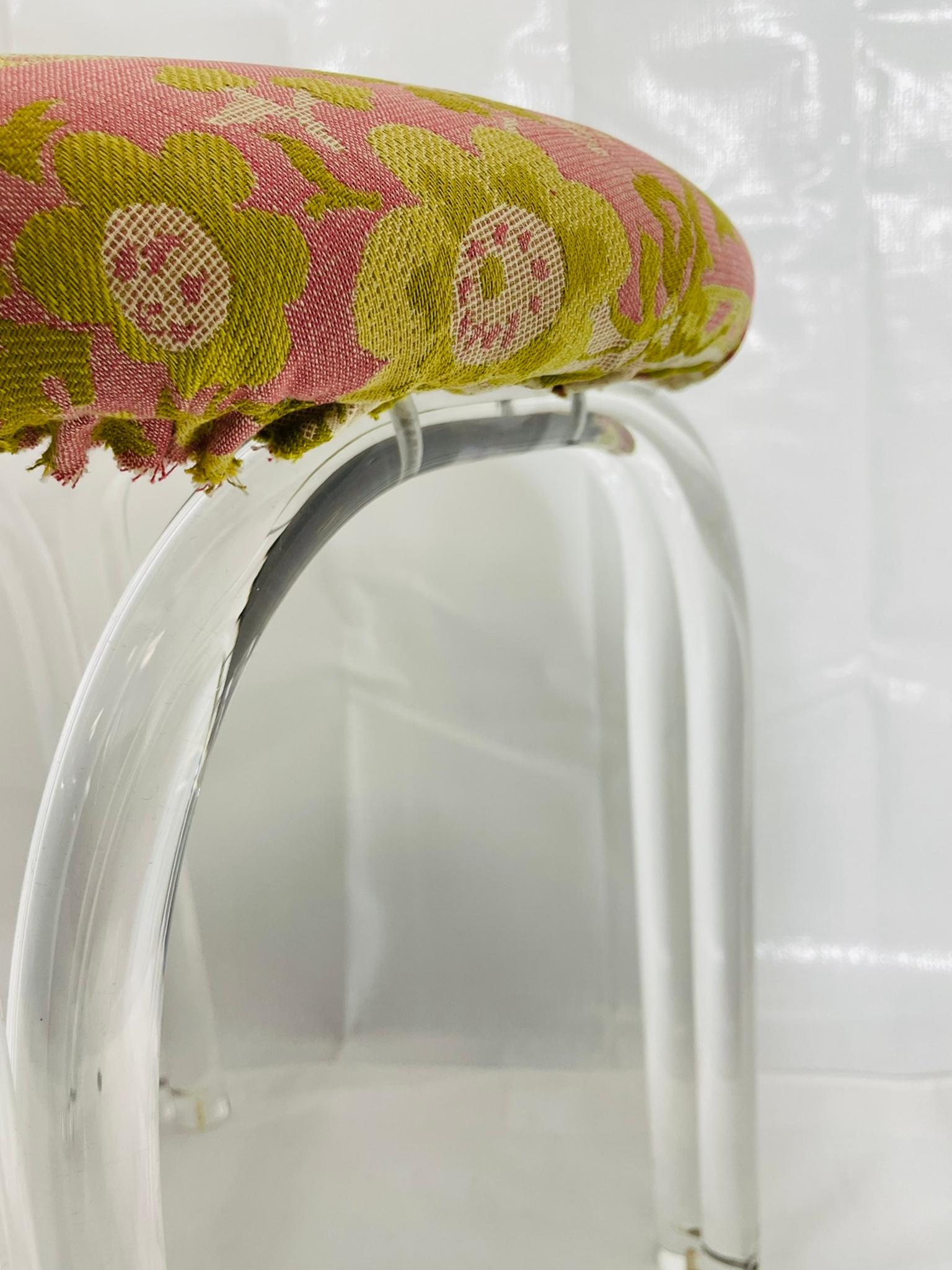 Chaise d'appoint en lucite dans le style de Dorothy Thorpe, États-Unis, années 1950 en vente 2