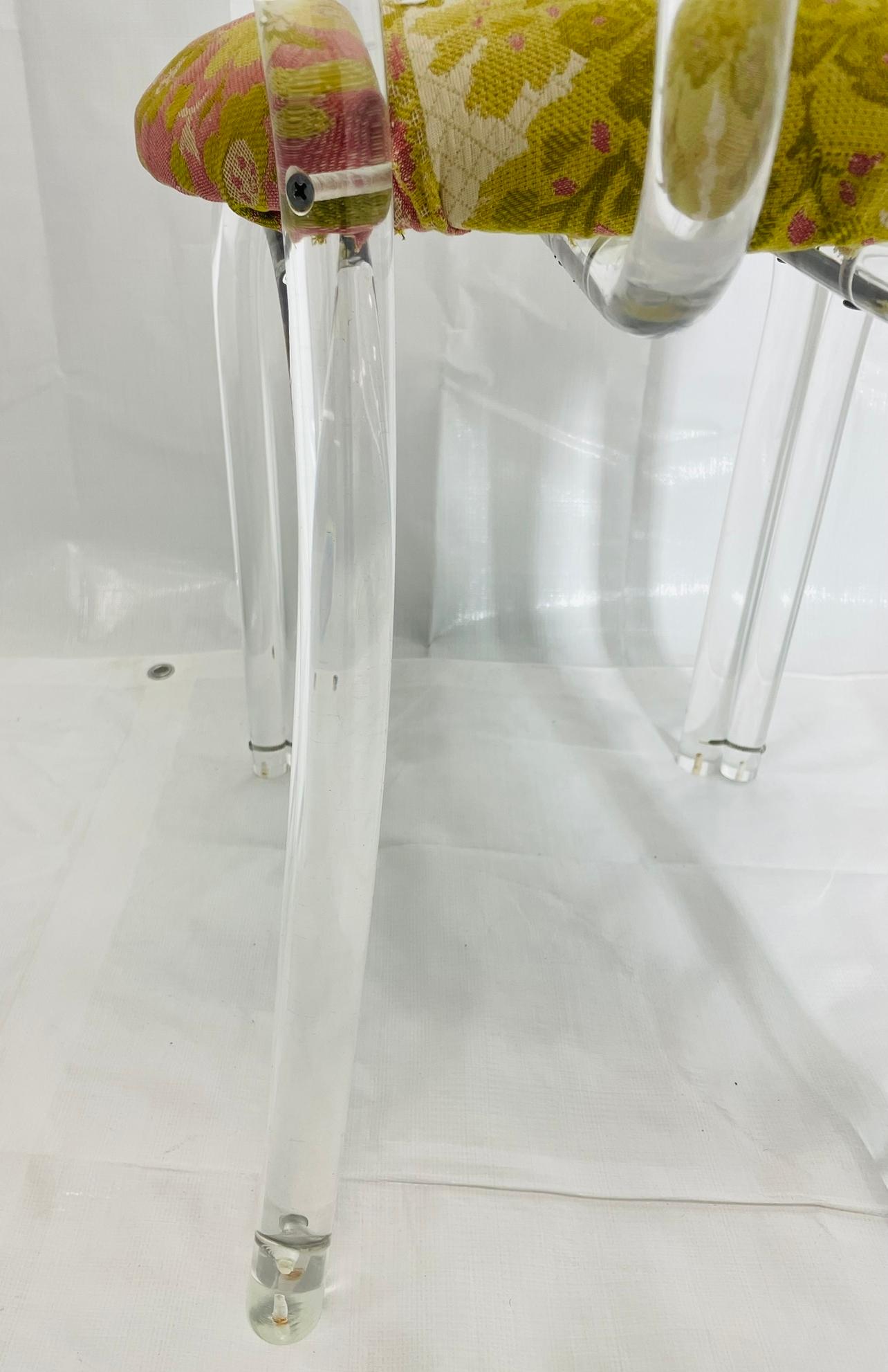 Chaise d'appoint en lucite dans le style de Dorothy Thorpe, États-Unis, années 1950 en vente 3