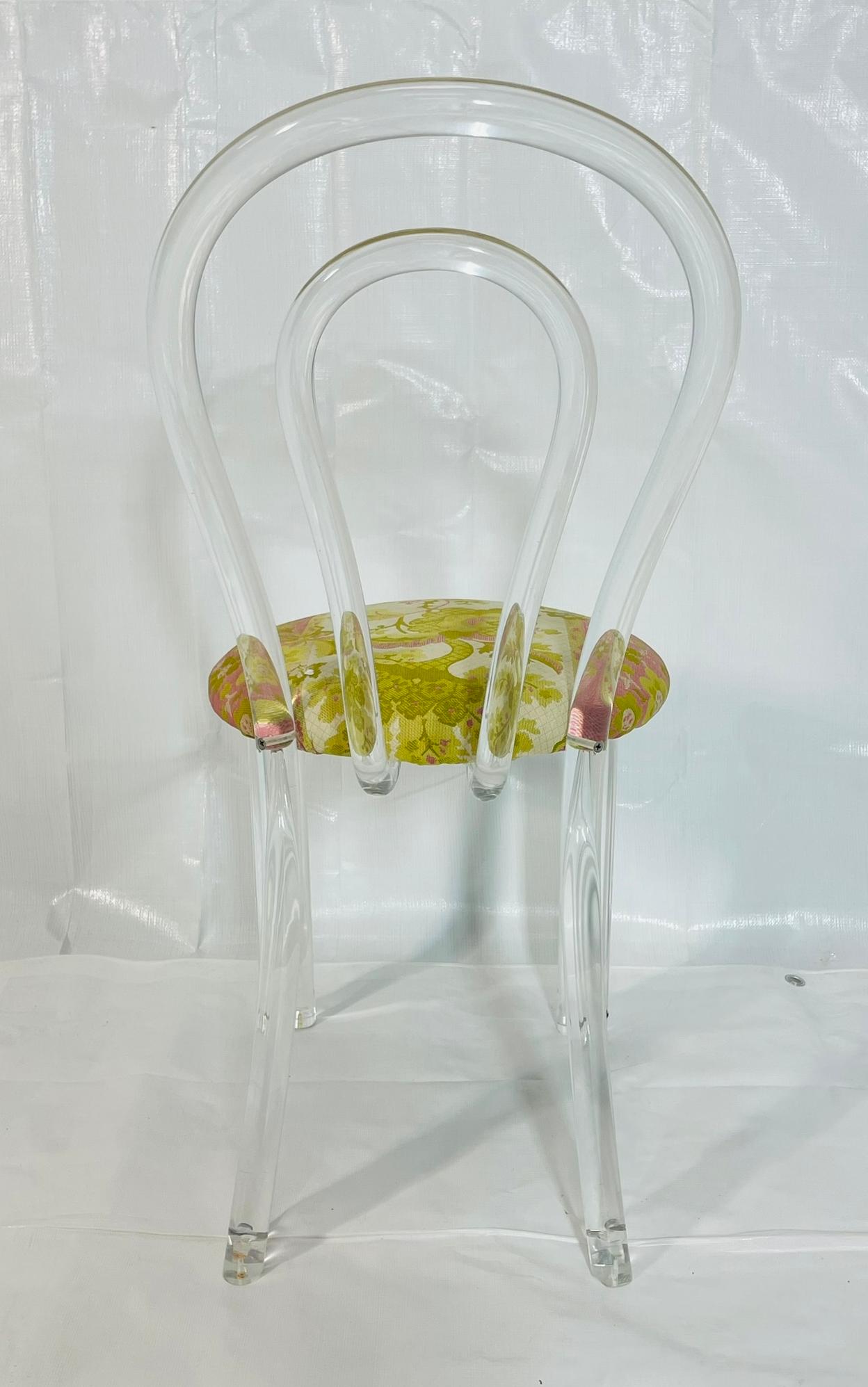 Américain Chaise d'appoint en lucite dans le style de Dorothy Thorpe, États-Unis, années 1950 en vente