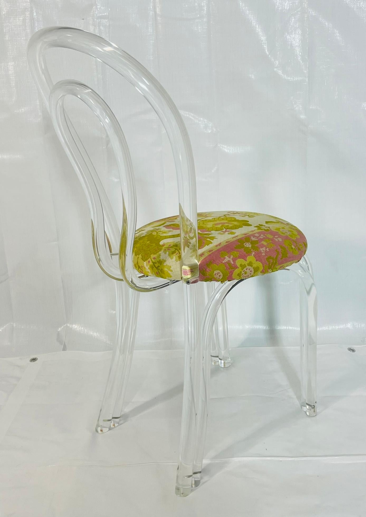 Fait main Chaise d'appoint en lucite dans le style de Dorothy Thorpe, États-Unis, années 1950 en vente