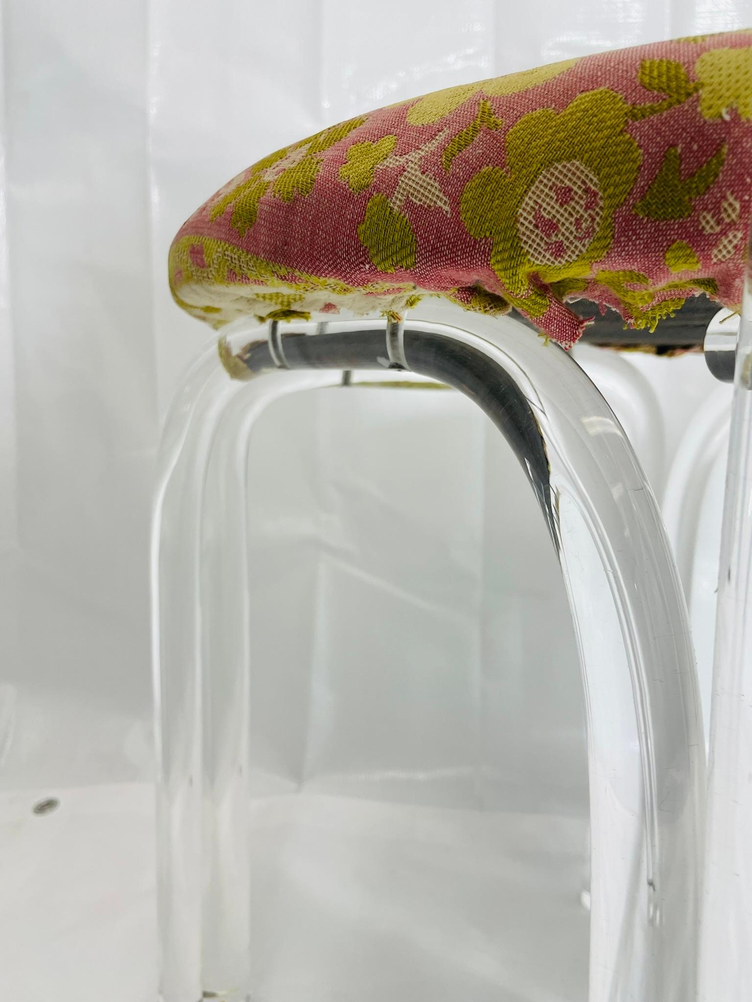 Chaise d'appoint en lucite dans le style de Dorothy Thorpe, États-Unis, années 1950 en vente 1