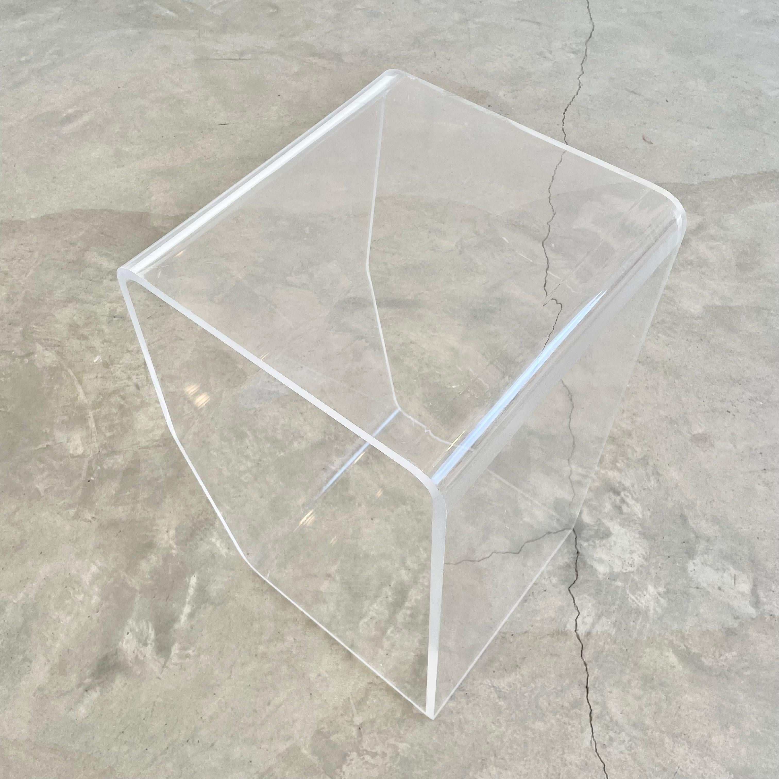 Lucite Side Table, 1980s USA For Sale 4
