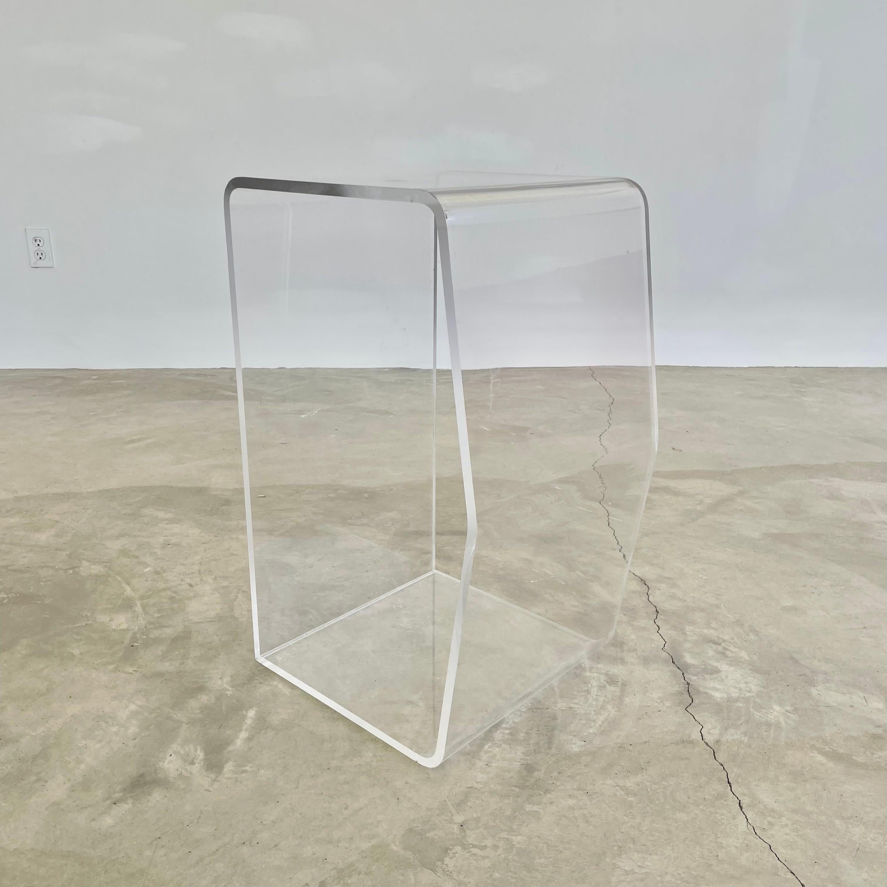 Lucite Side Table, 1980s USA In Good Condition For Sale In Los Angeles, CA