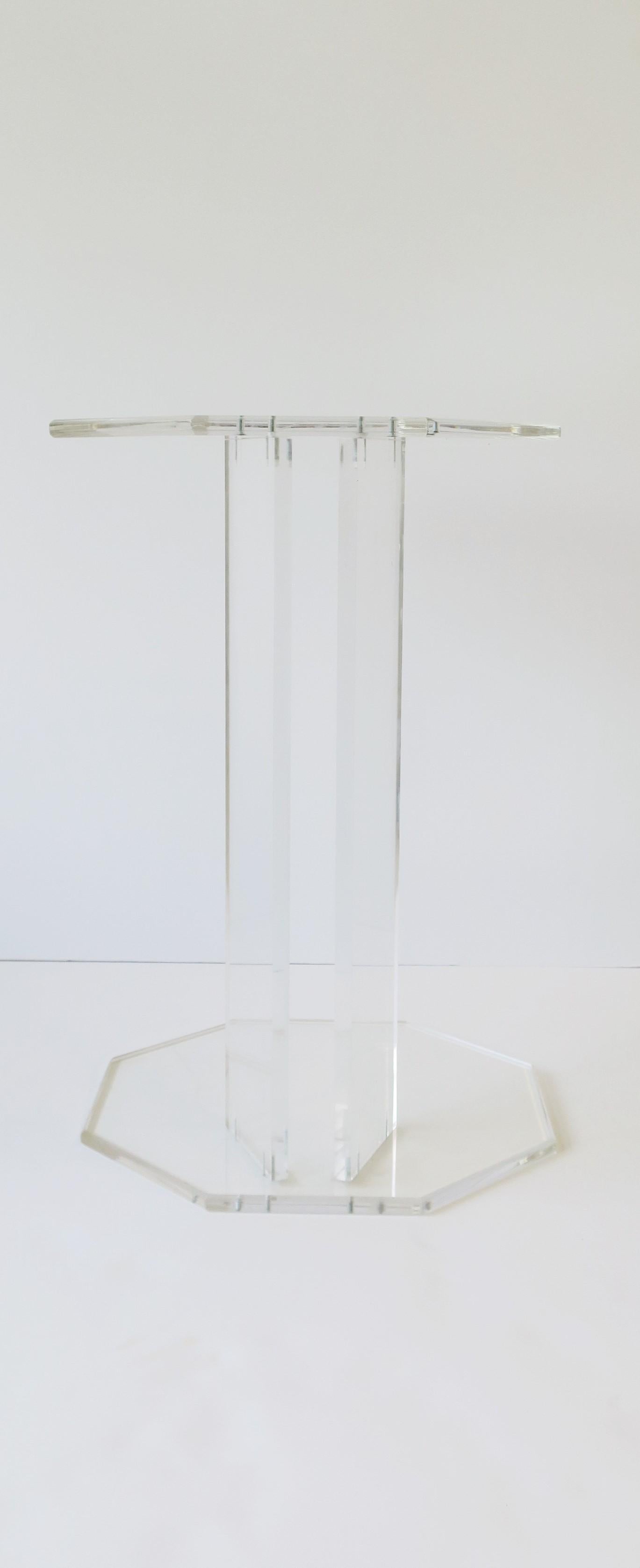 Lucite Drinks Table For Sale 8