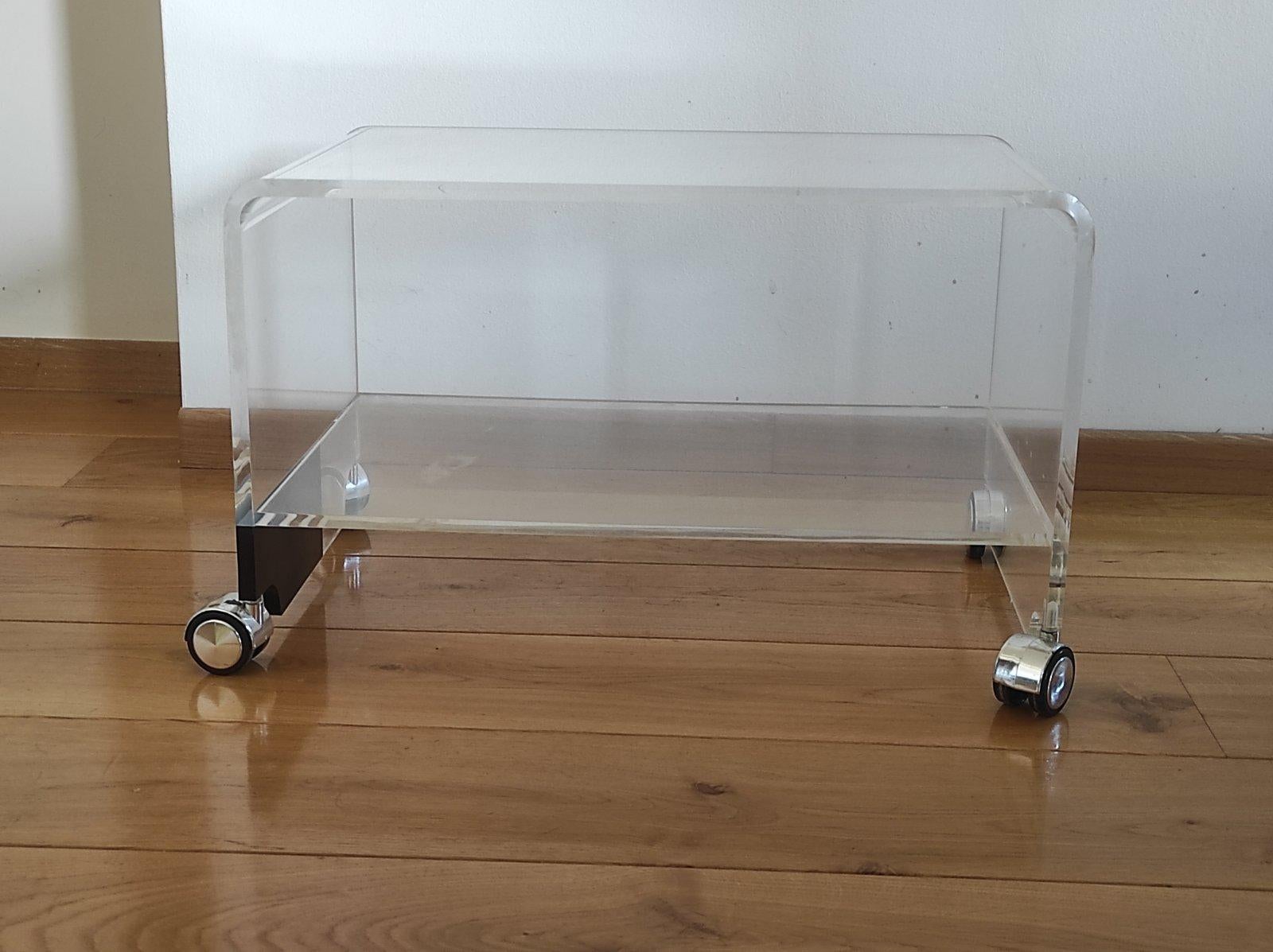 Lucite Side Table Trolley Italy 1970s For Sale 4