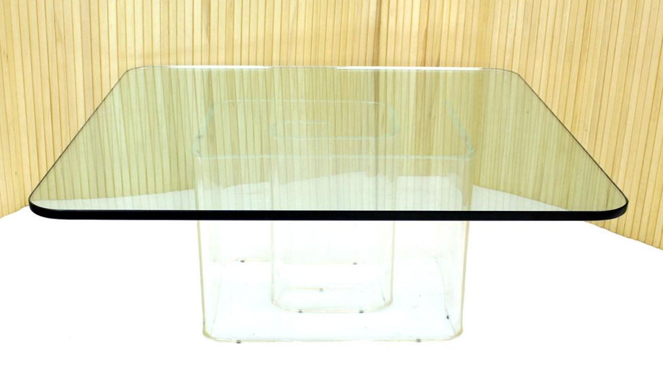 Mid-Century Modern Table à café en verre épais Lucite Table à café en verre épais Lucite Table à café en verre épais Lucite Table à café en verre épais Lucite Table à café en verre épais Lucite  en vente