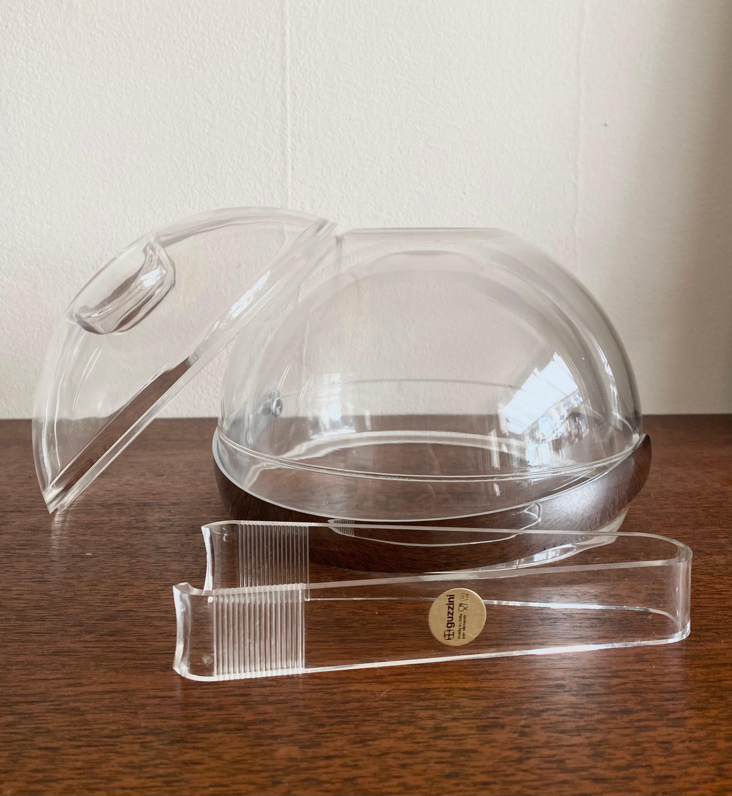 Lucite Space Age Icebucket Model Stella by Paolo Tilche for Guzzini, 1970s For Sale 1