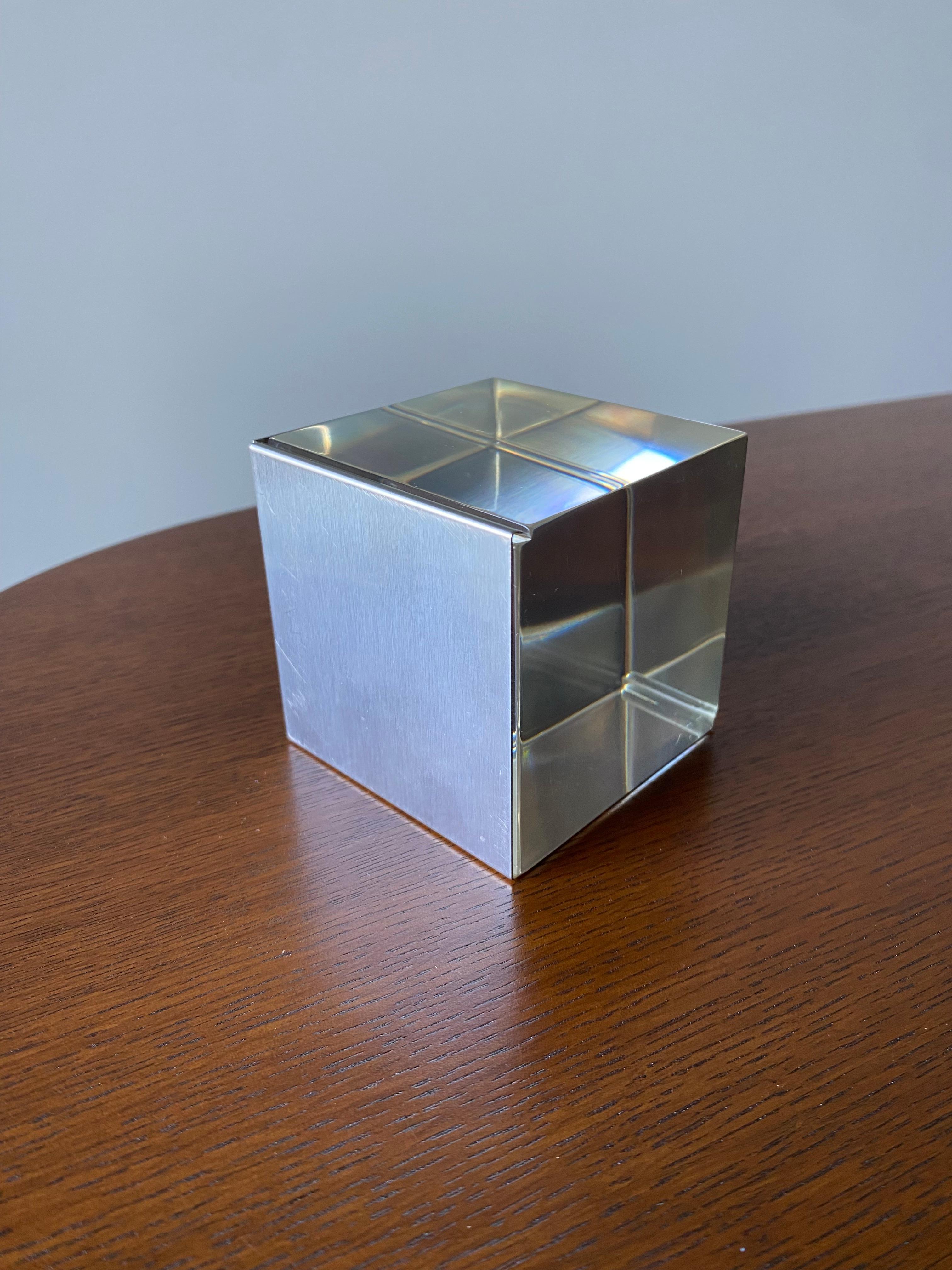 Lucite & Stainless Steel Cube Frame in the style of Bob Cornell, 20th Century 4