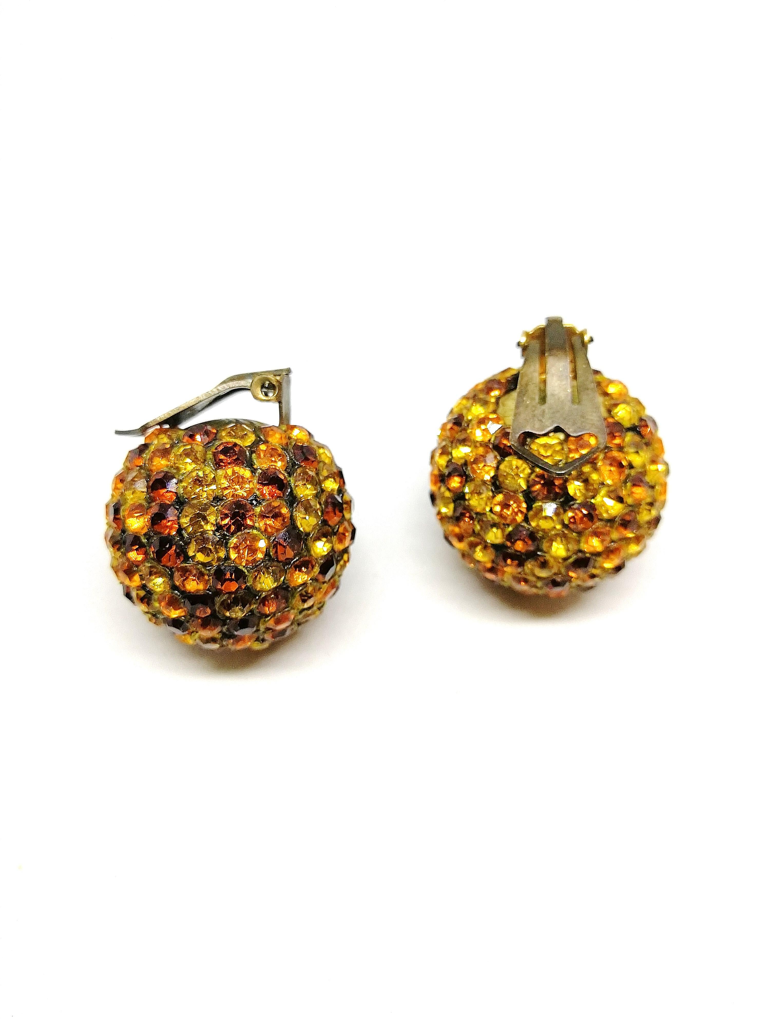 Women's Lucite studded topaz paste 'ball' earrings, 1960s For Sale