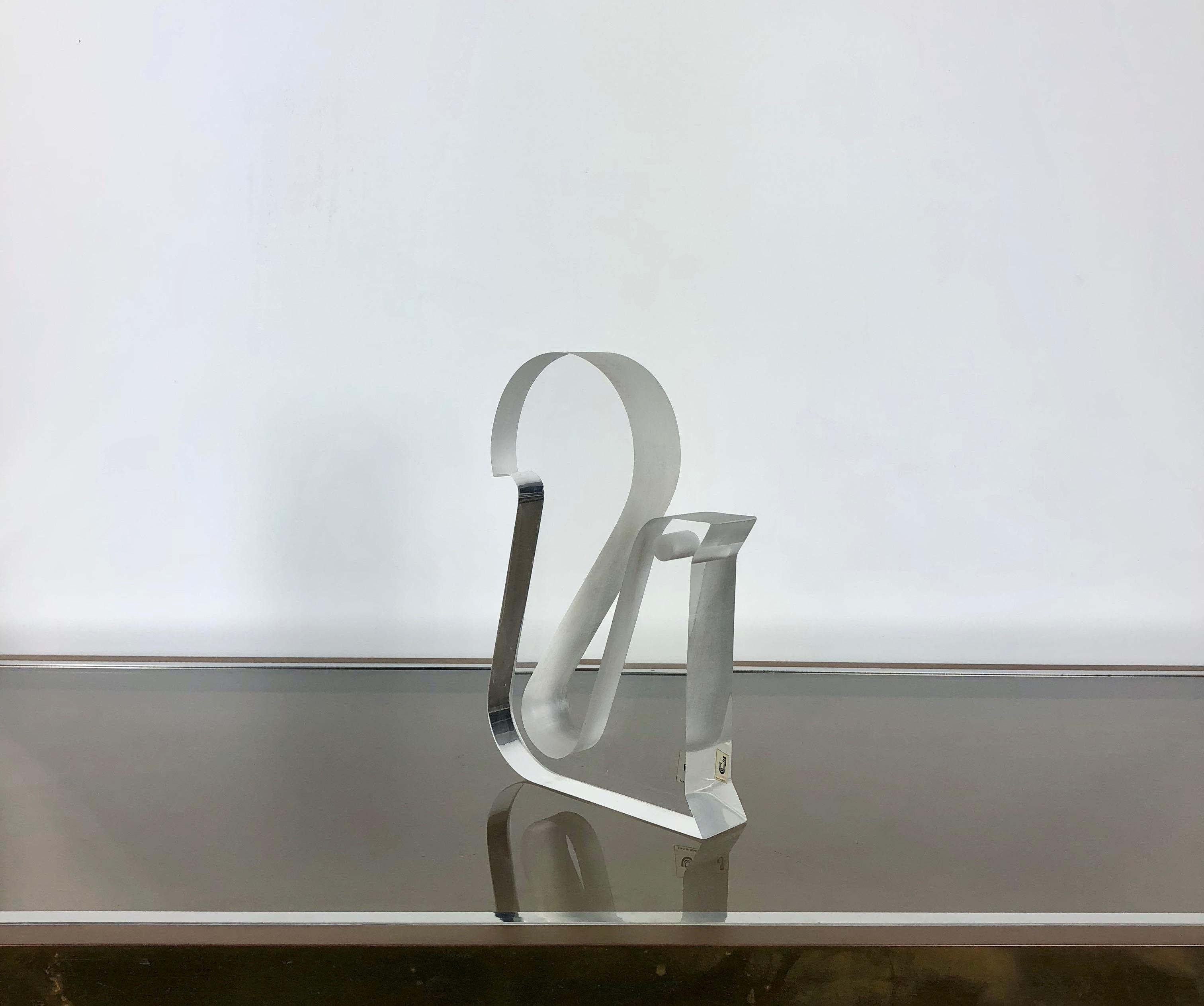 Mid-Century Modern Sculpture d'écureuil stylisé en lucite de l'artiste en chef Tim S. Crea pour l'équipe Guzzini en vente