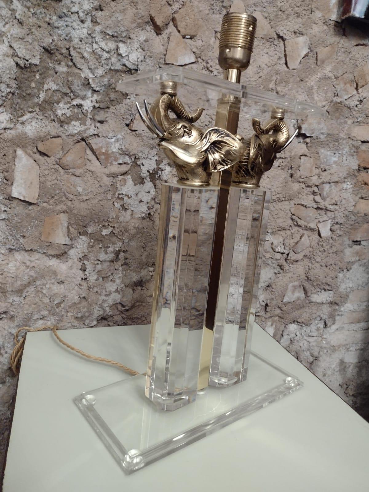 Lucite Table Lamp, France, 1970s For Sale 2